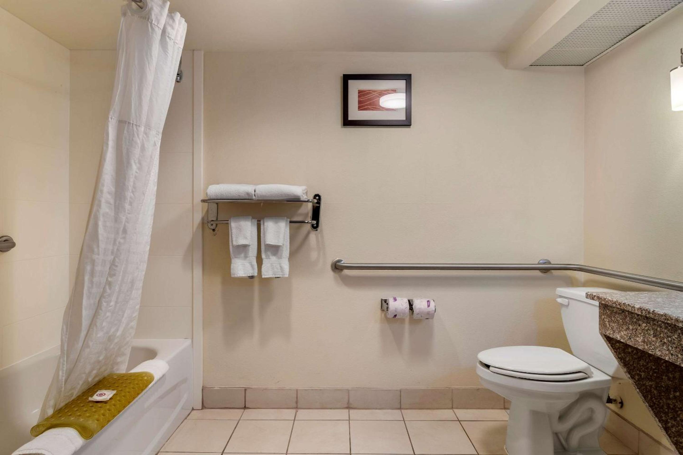 King Room - Disability Access/Non-Smoking - Photo 2