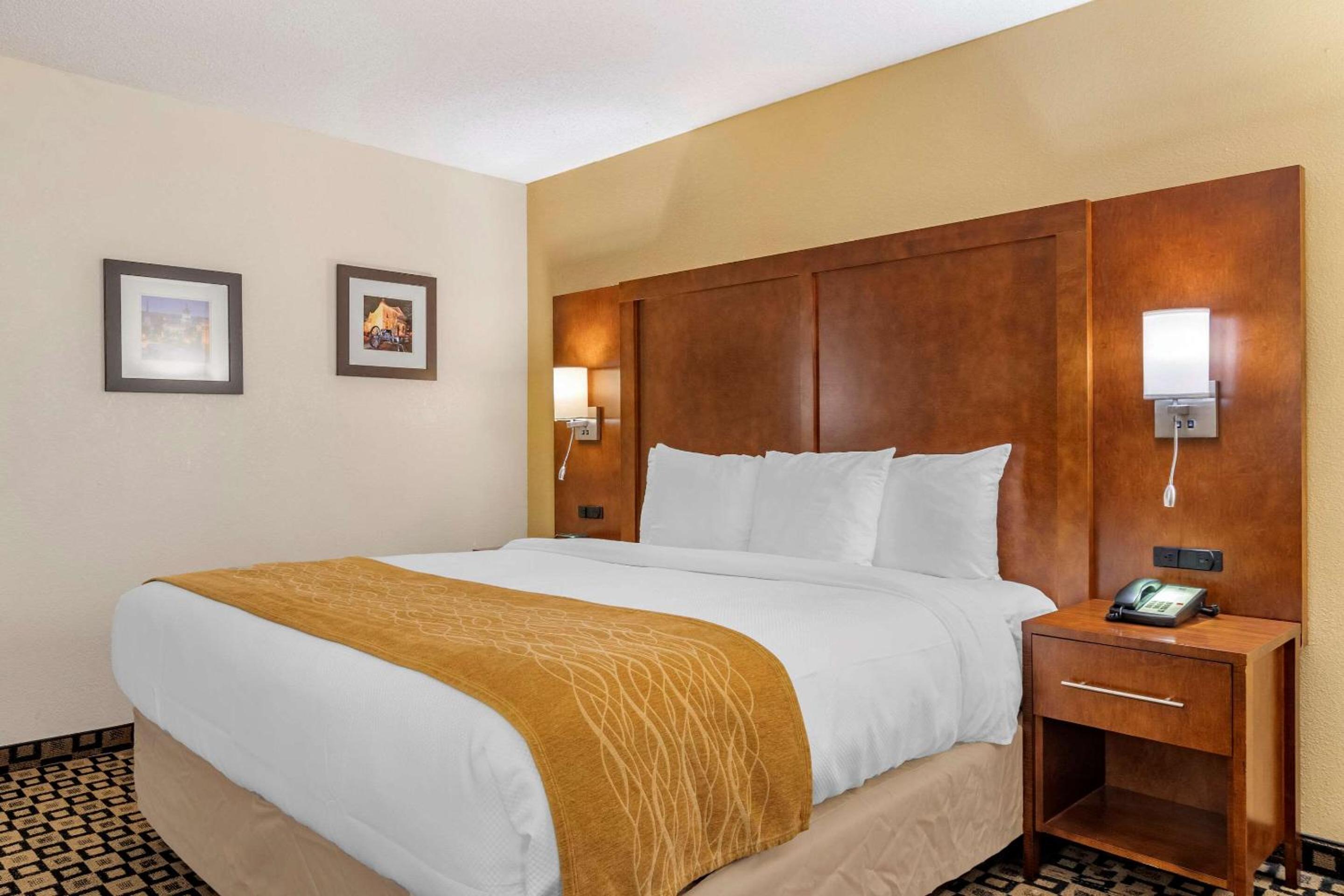 King Room - Disability Access/Non-Smoking - Photo 4