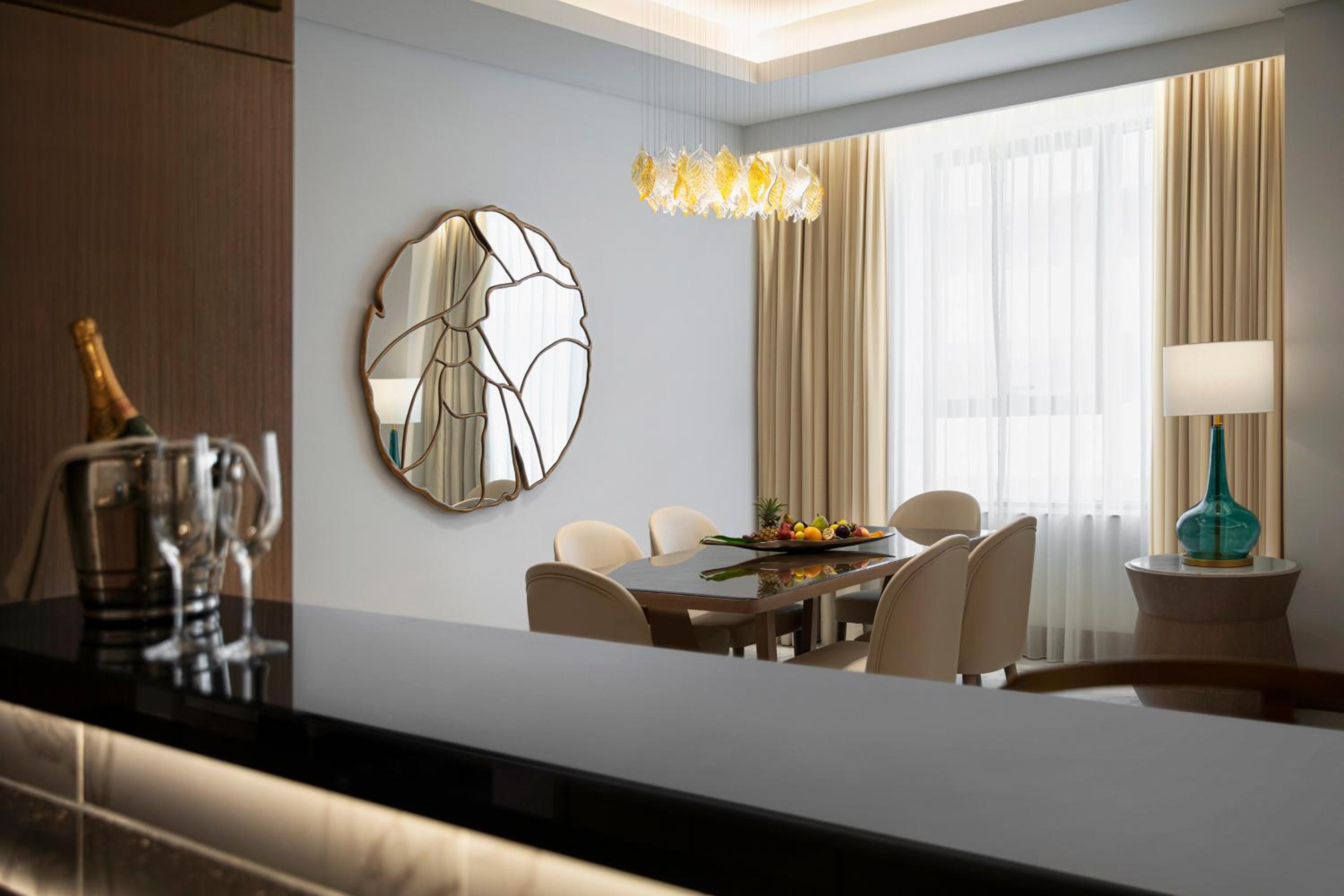 Two Bedroom Suite - City View thumbnail 5