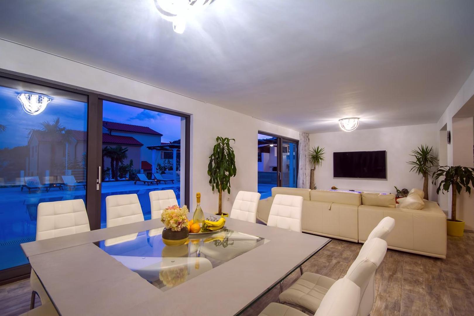 Villa with Private Pool photo 2