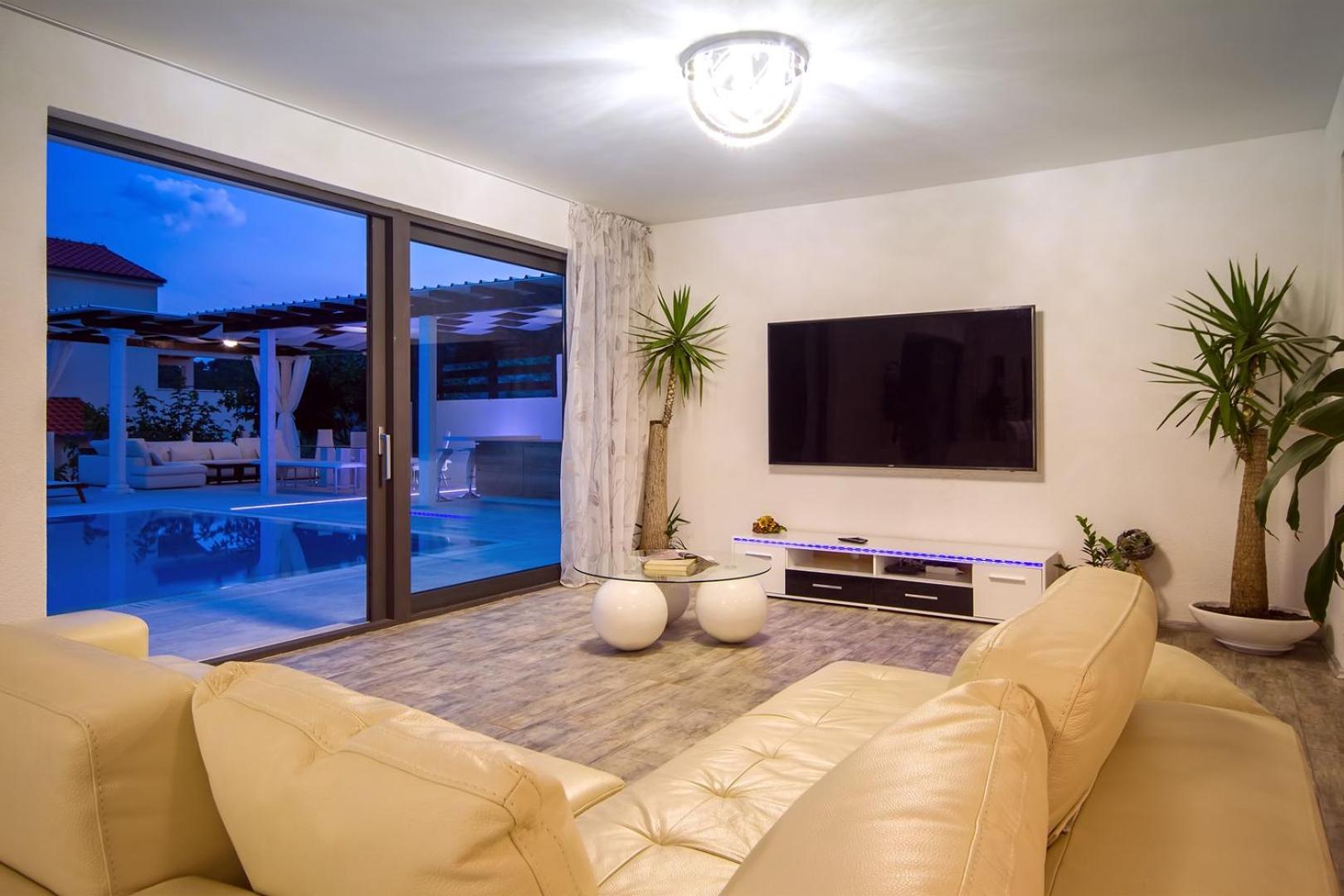 Villa with Private Pool photo 1