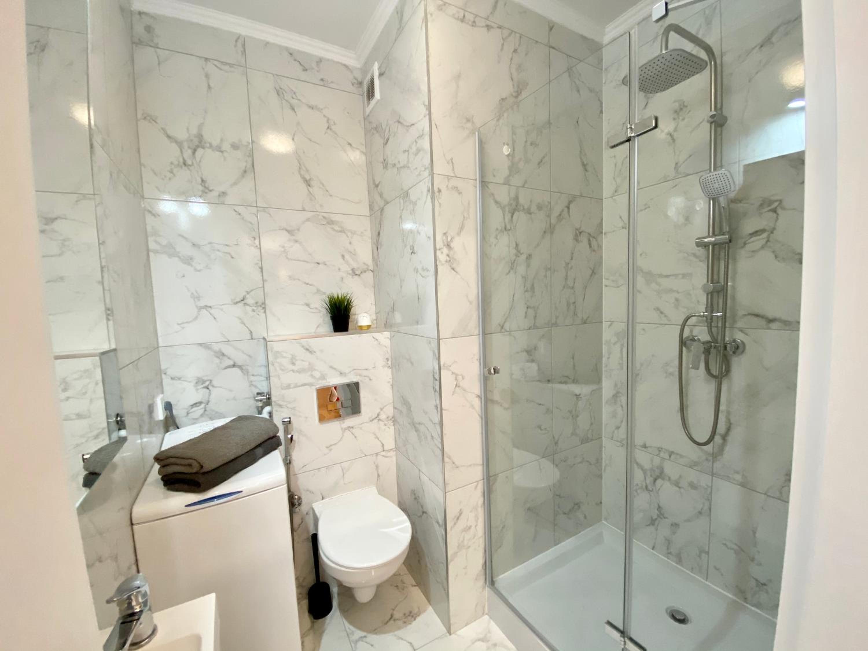 Two-Bedroom Apartment - Photo 17