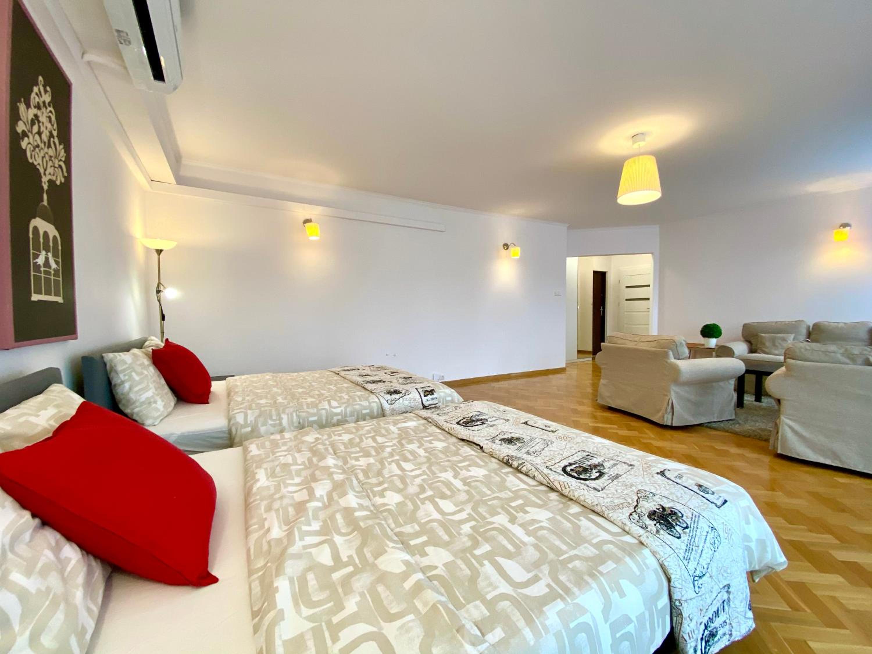 Two-Bedroom Apartment - Photo 30