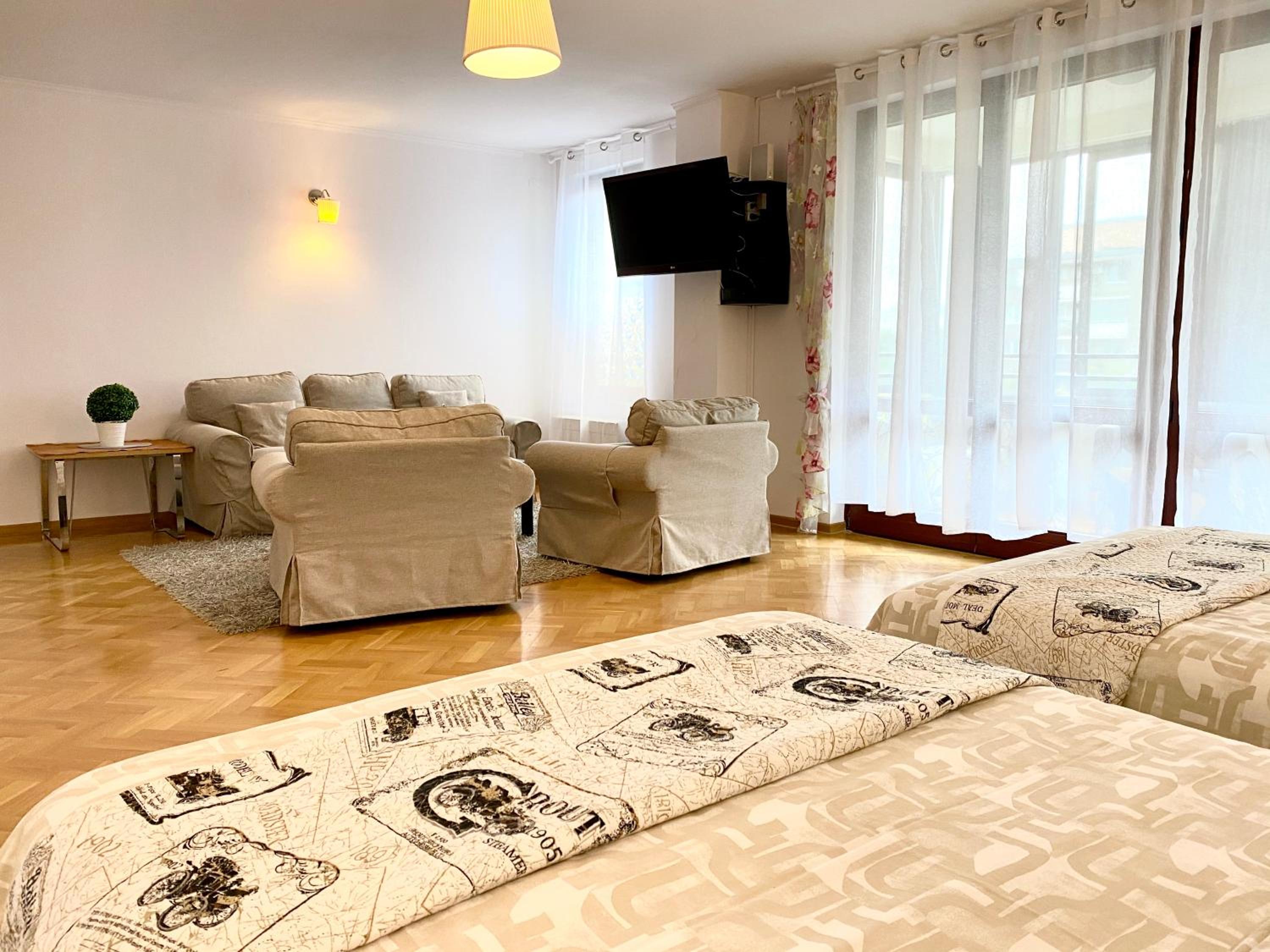 Two-Bedroom Apartment - Photo 26