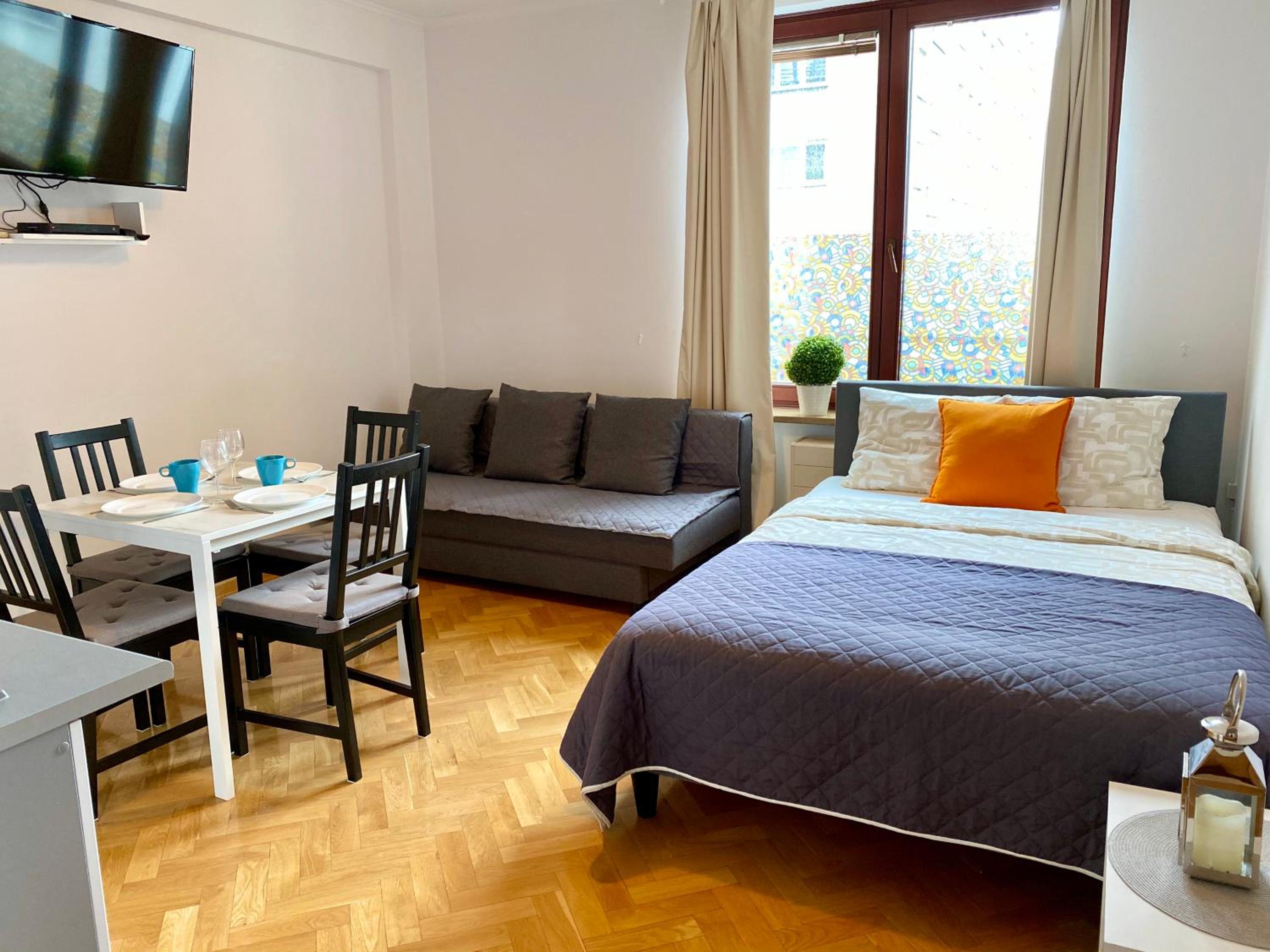 Three-Bedroom Apartment - Photo 42