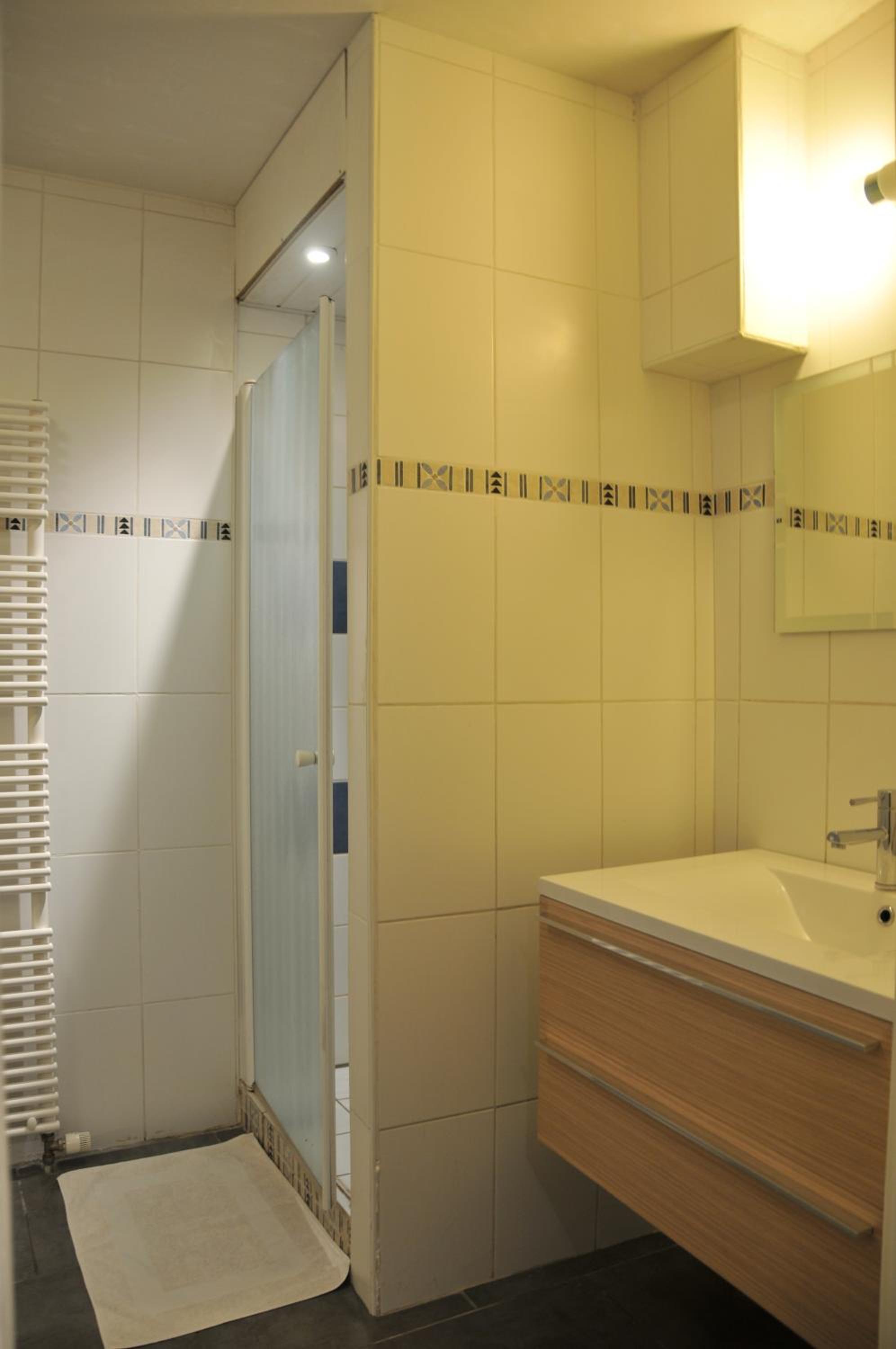 Double or Twin Room with Private Bathroom photo 2