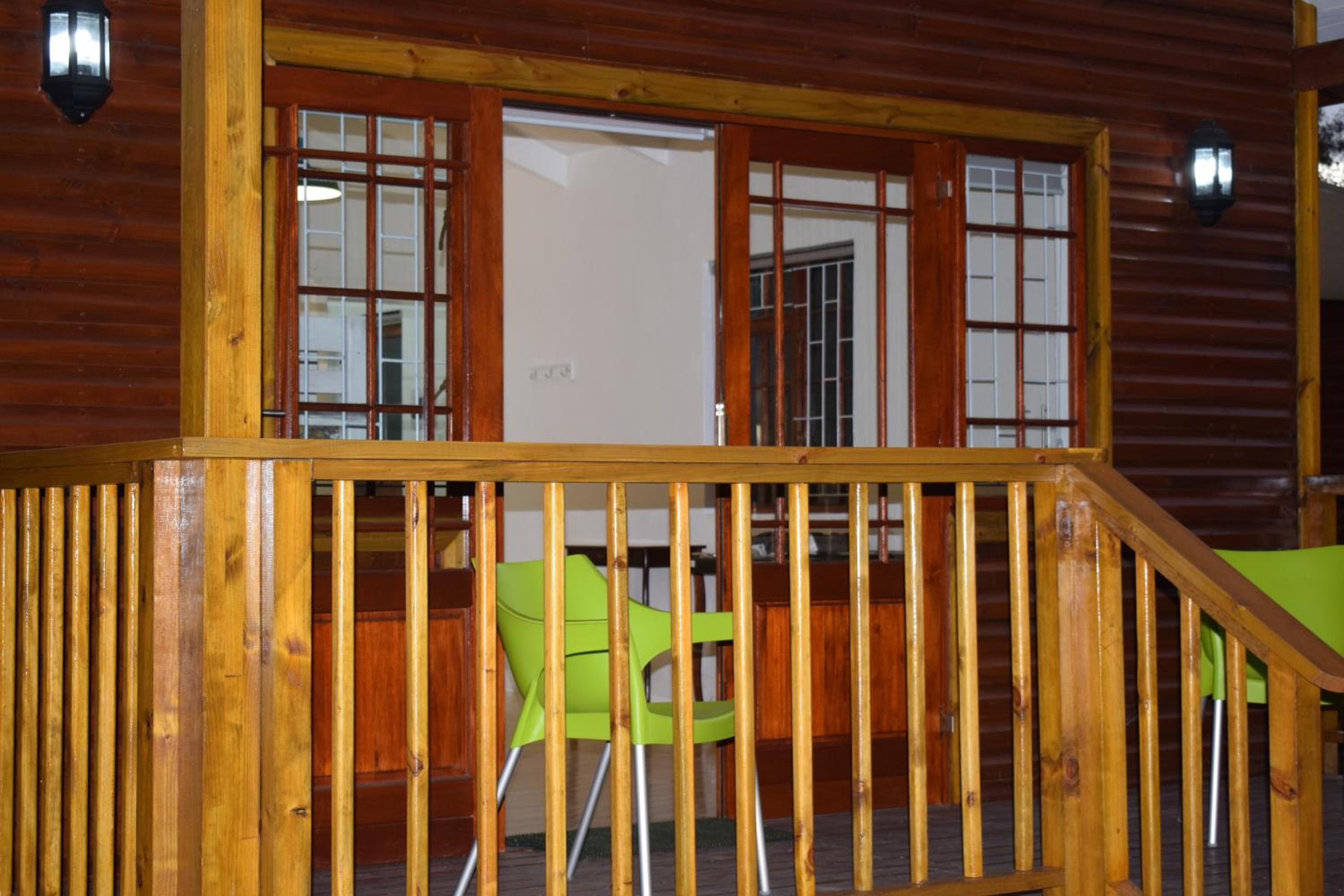 One-Bedroom Chalet - Photo 5