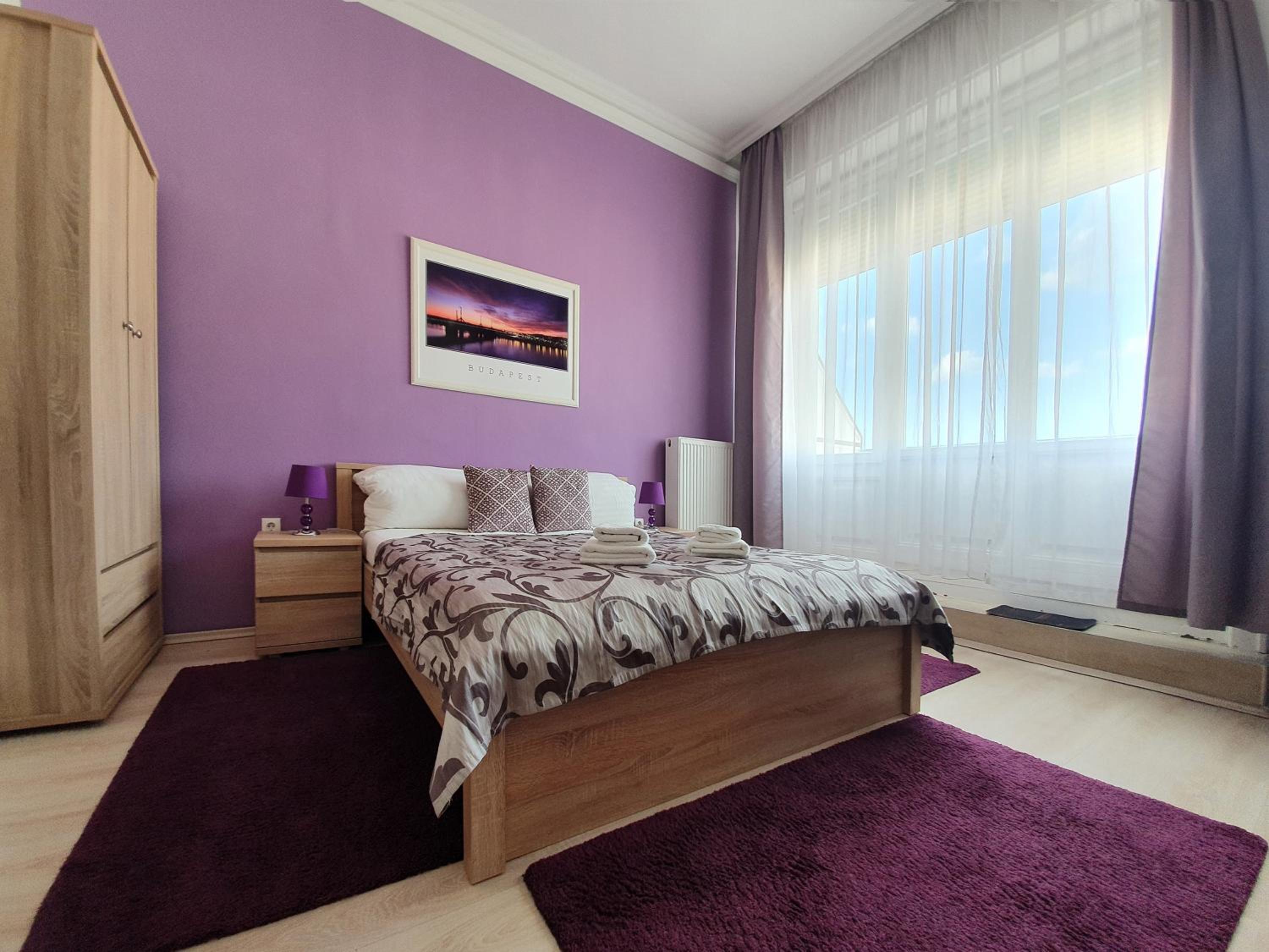 Apartment with Balcony - Photo 13