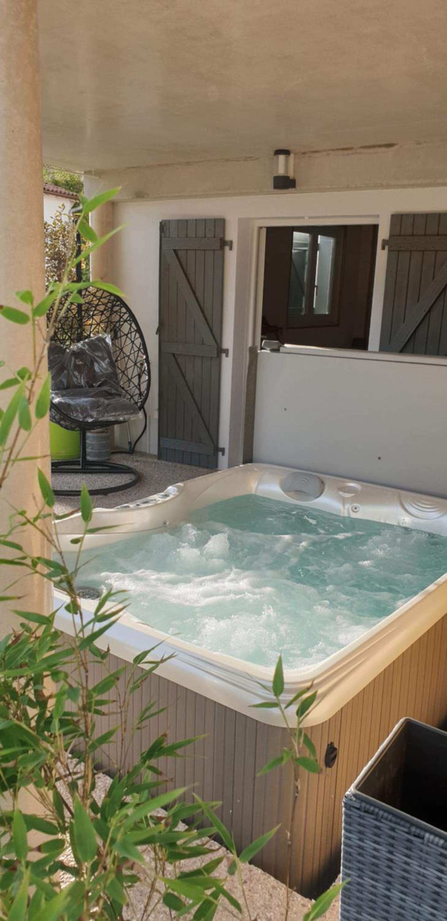 Double Room with Terrace and Private Hot Tub photo 3