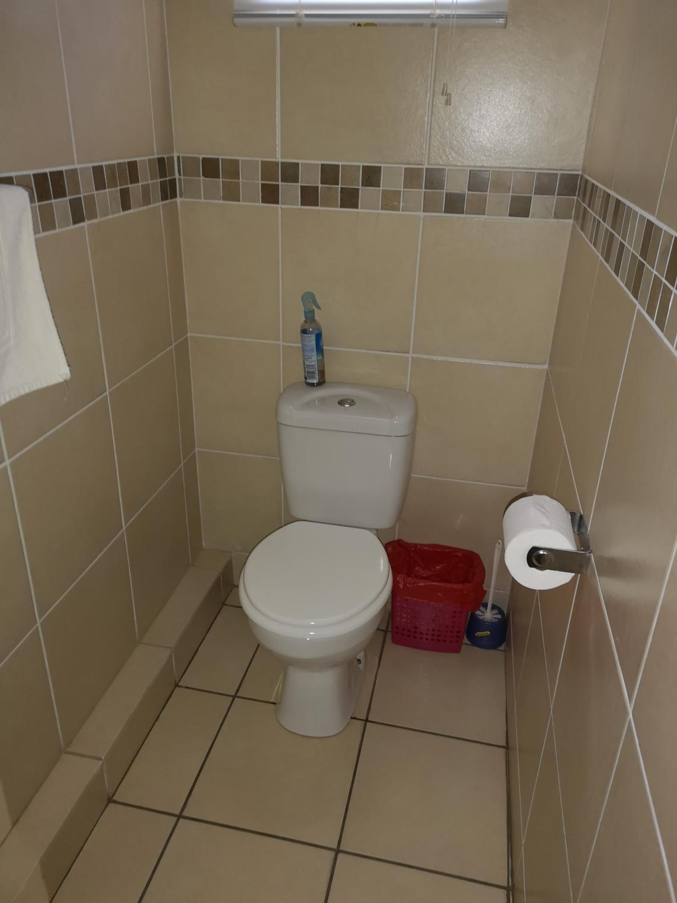 Twin Room with Shower - Photo 7