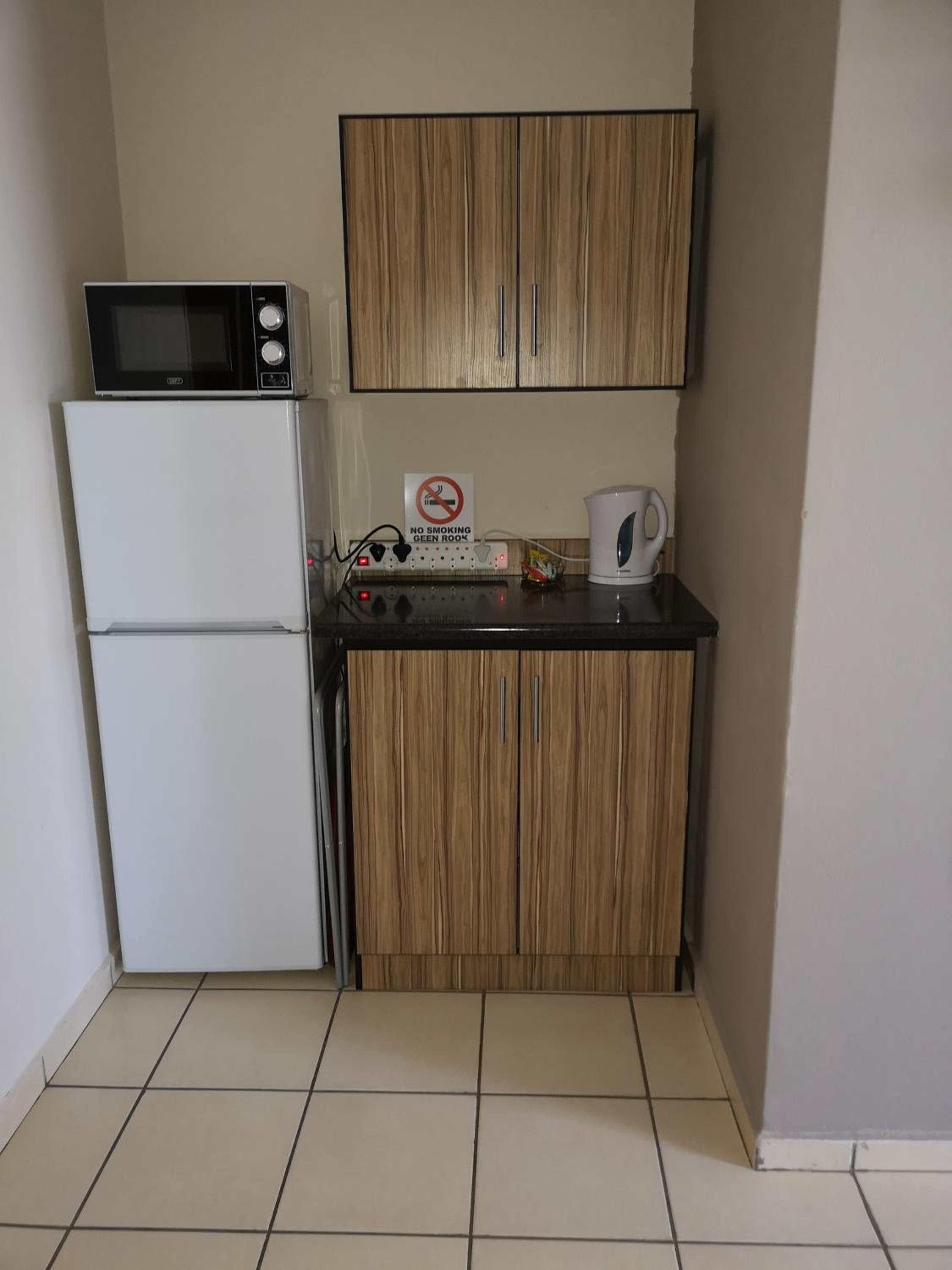 Twin Room with Shower - Photo 5