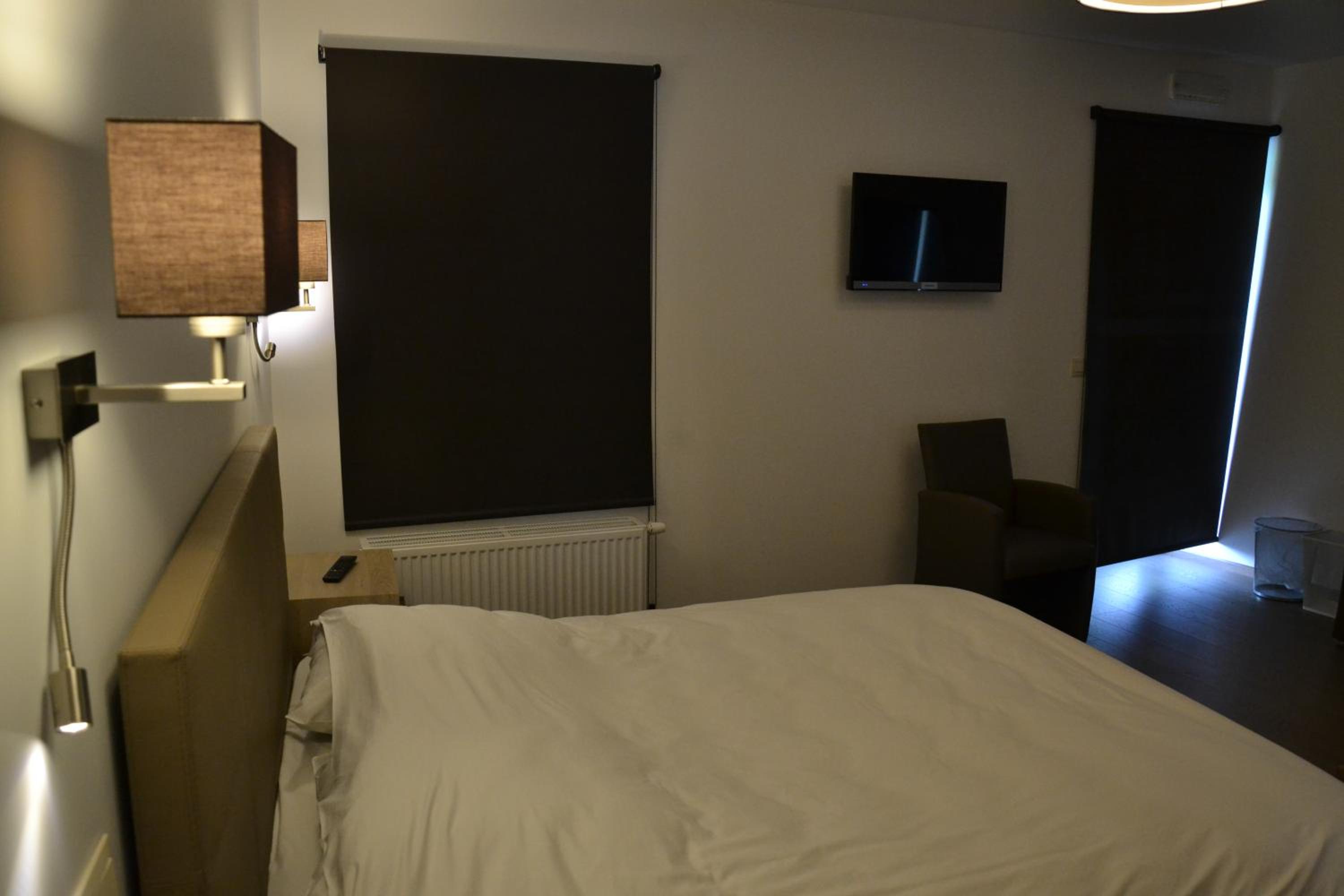Double Room with Garden View - Photo 1