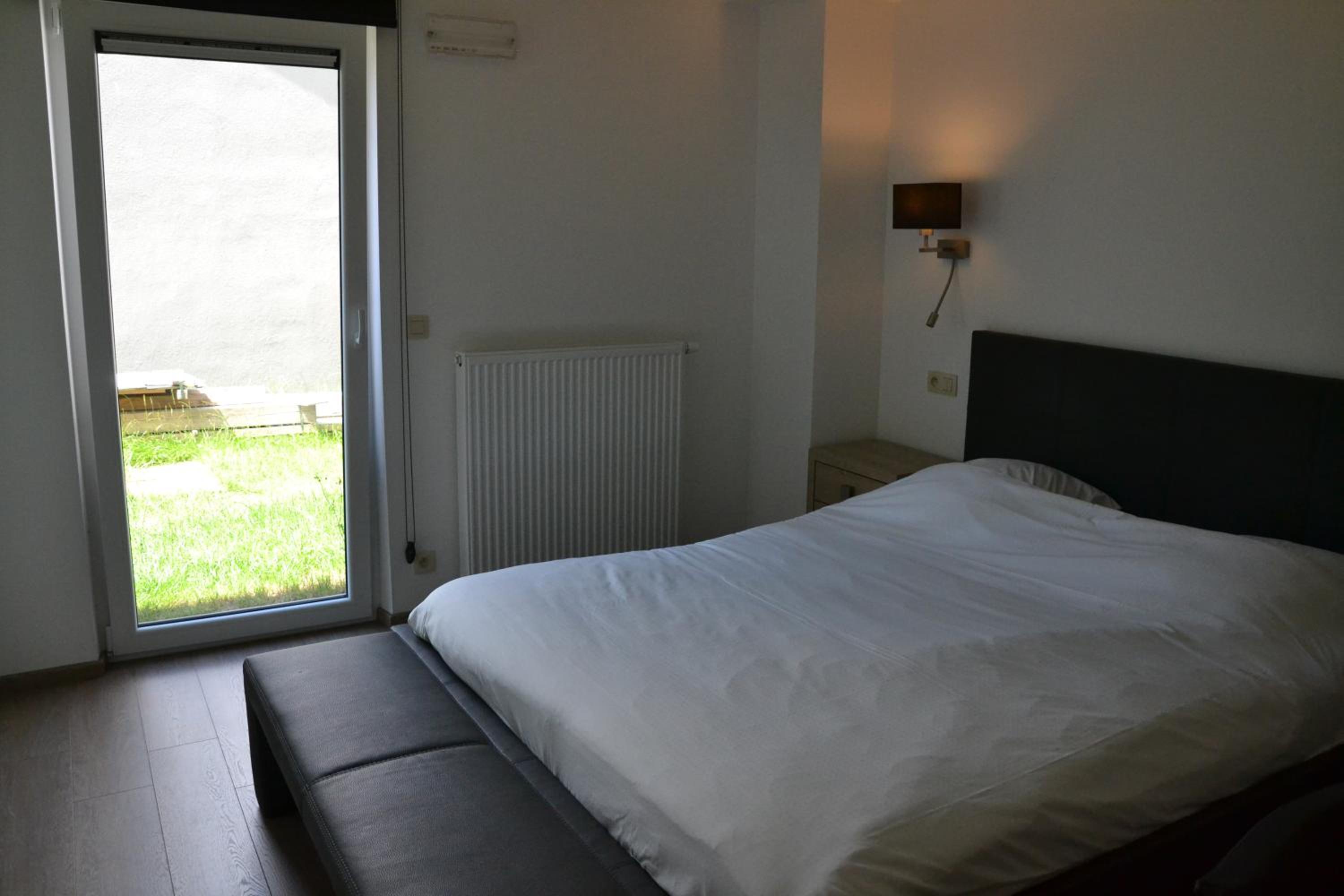 Double Room with Garden View - Photo 3
