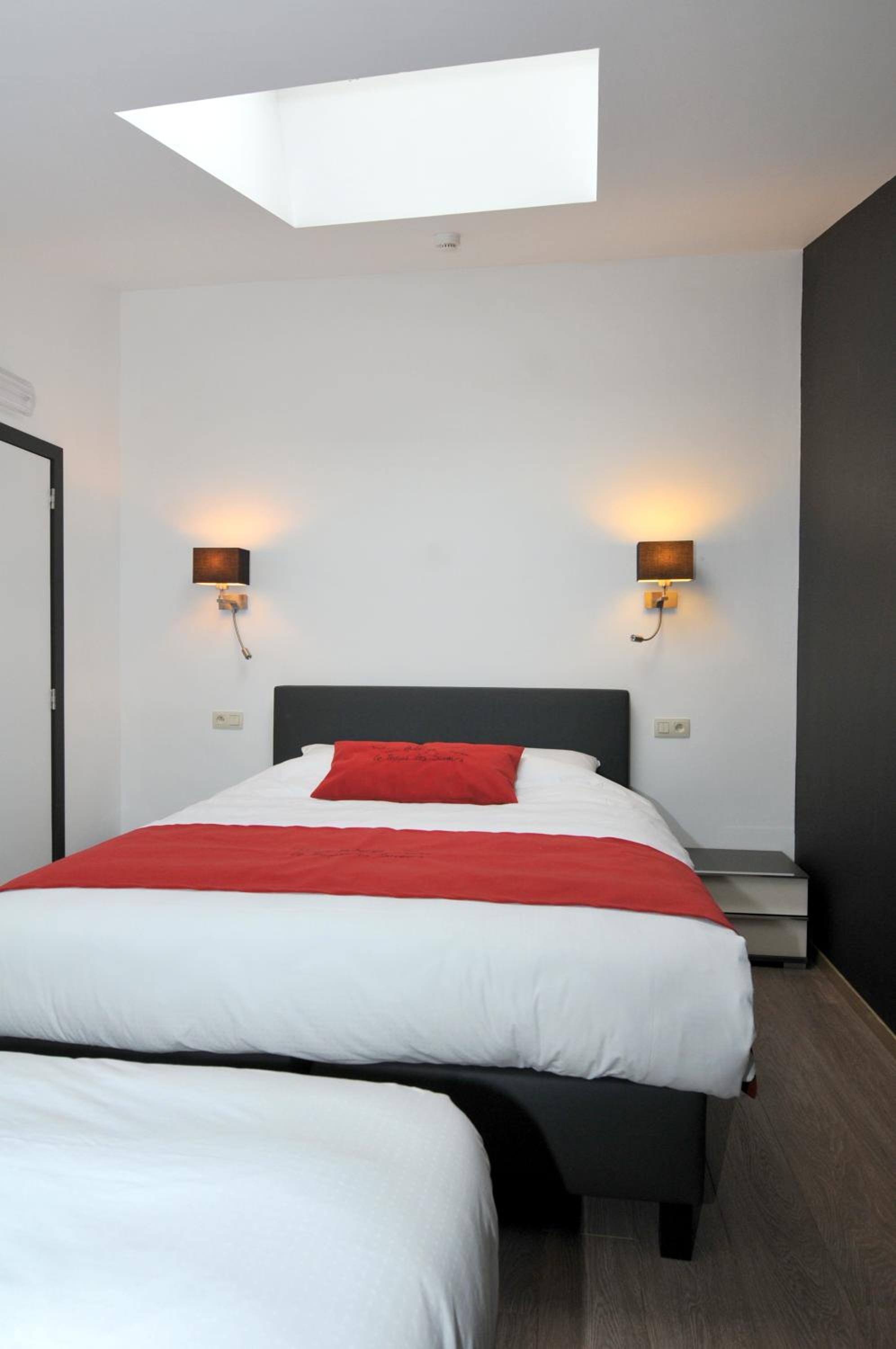 Two-Bedroom Apartment - Photo 1