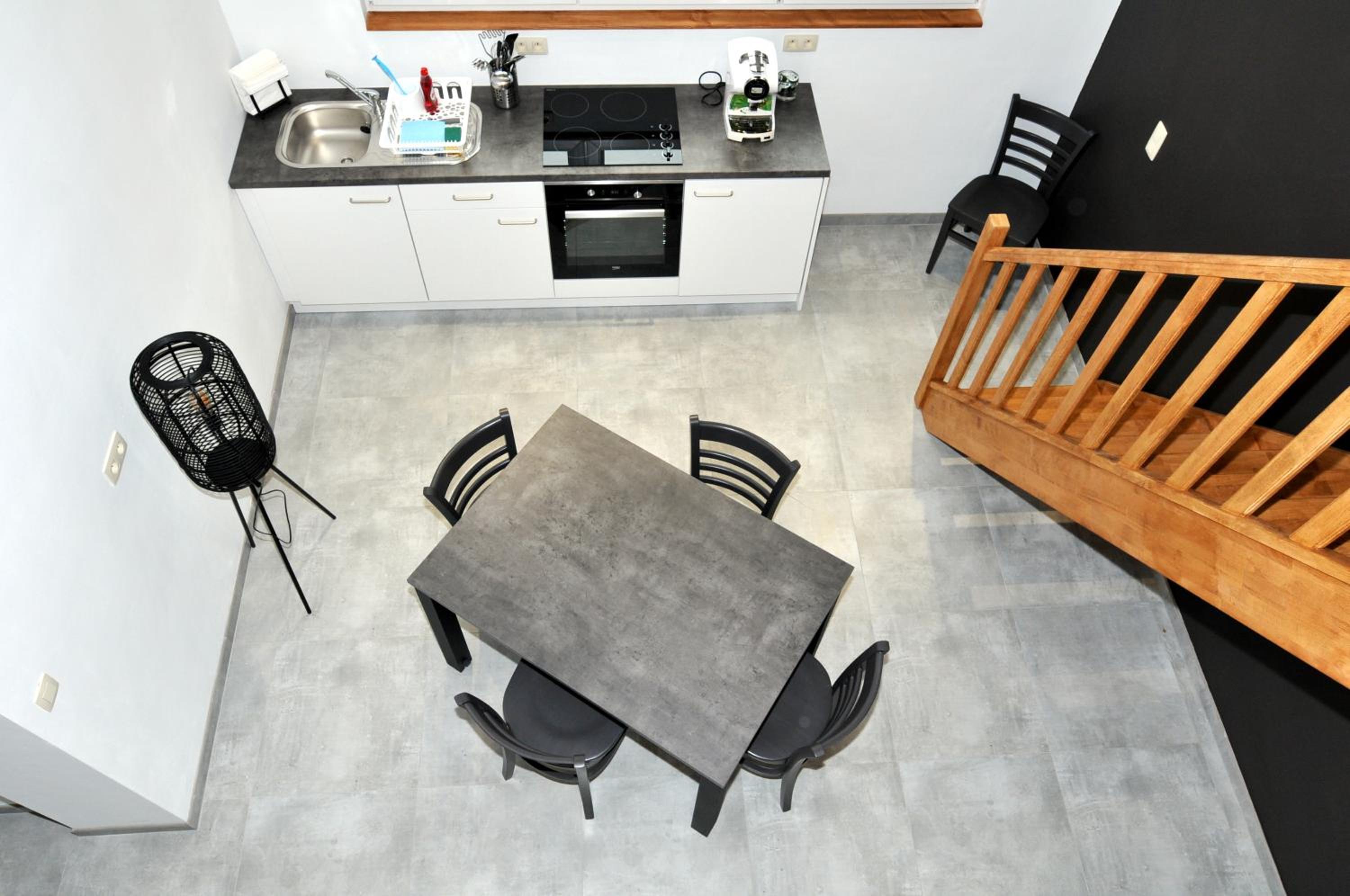 Two-Bedroom Apartment - Photo 4