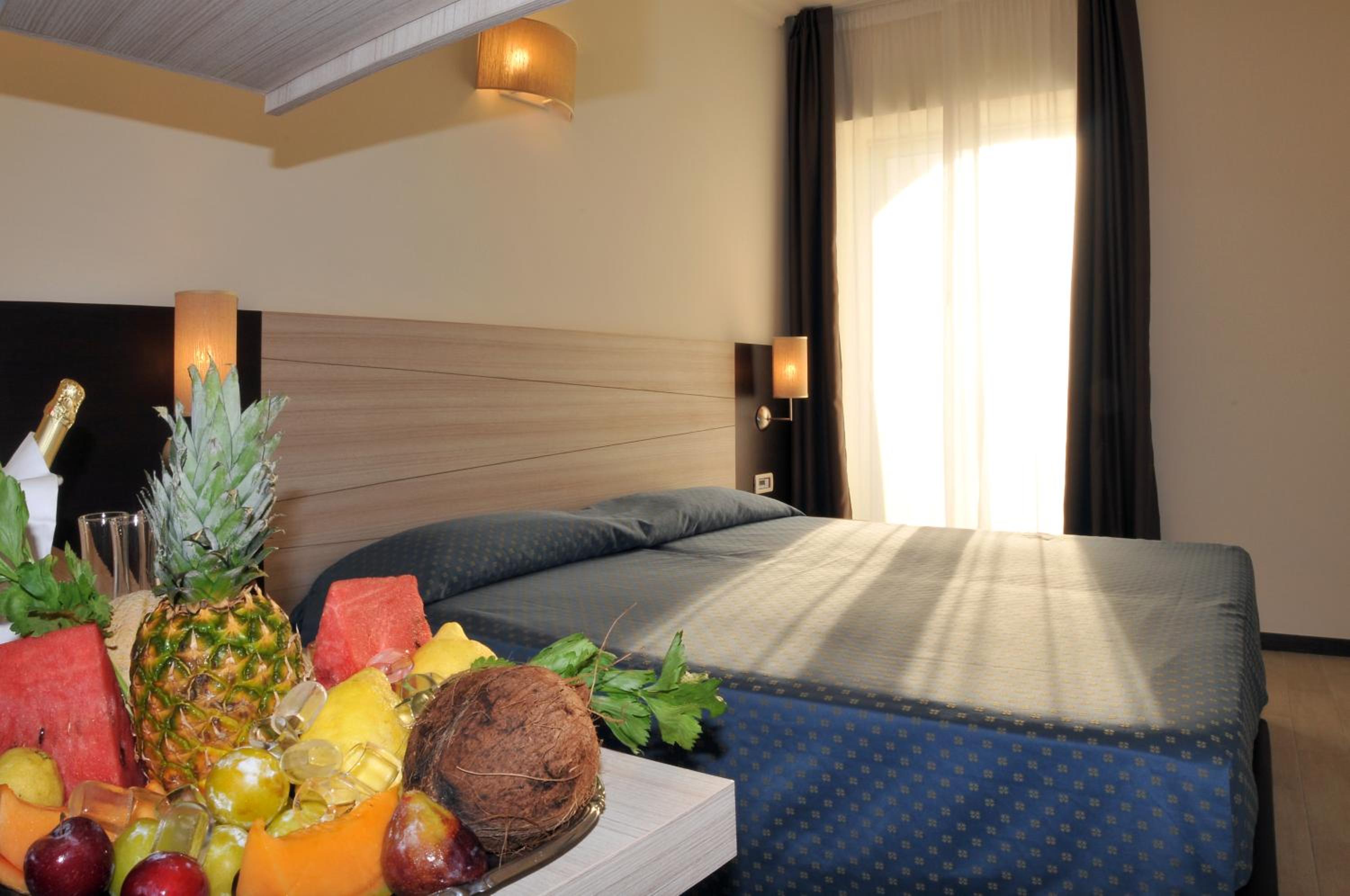 Double Room - Photo 3