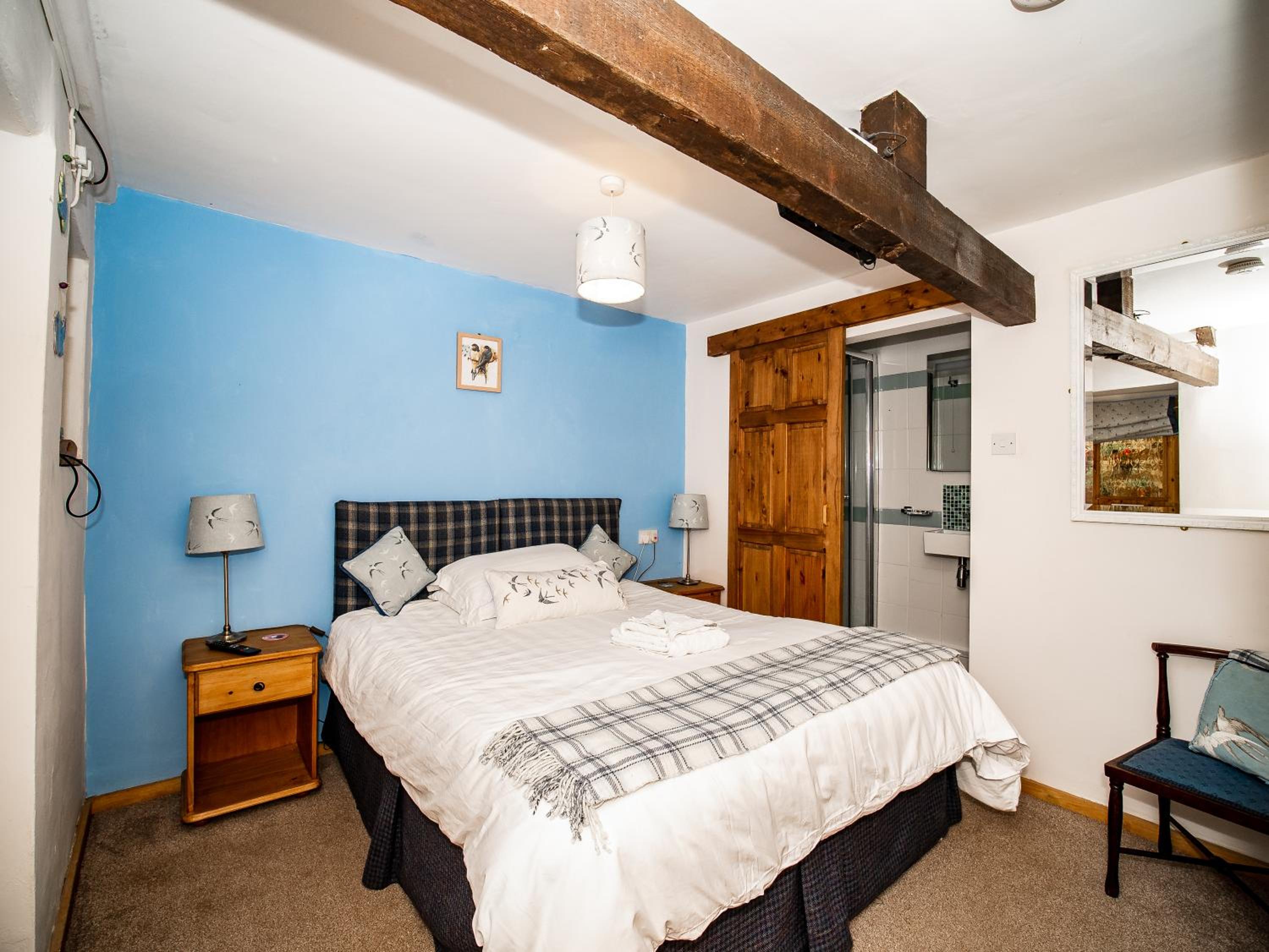 Double or Twin Room with Shower