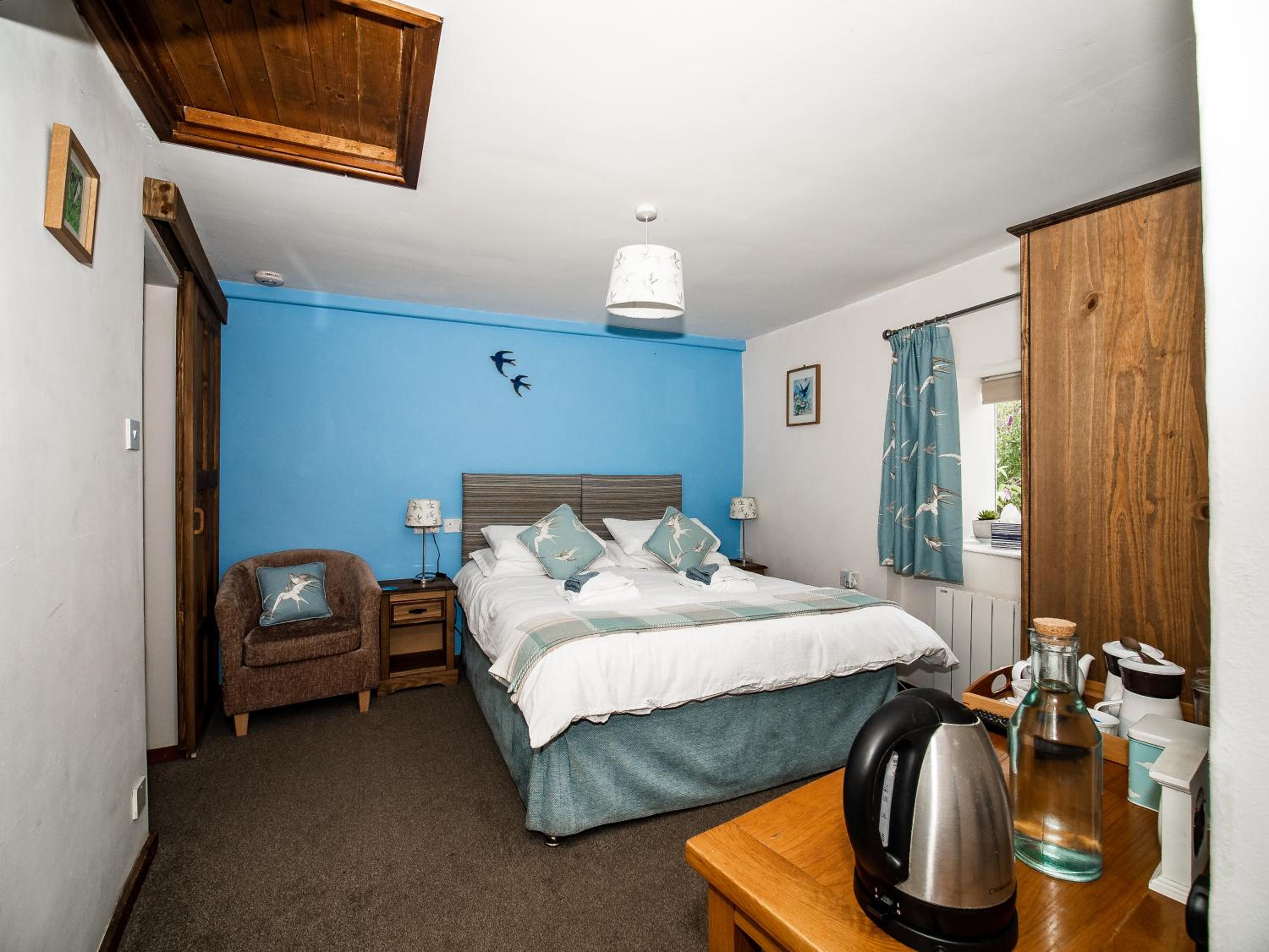 Double or Twin Room with Shower
