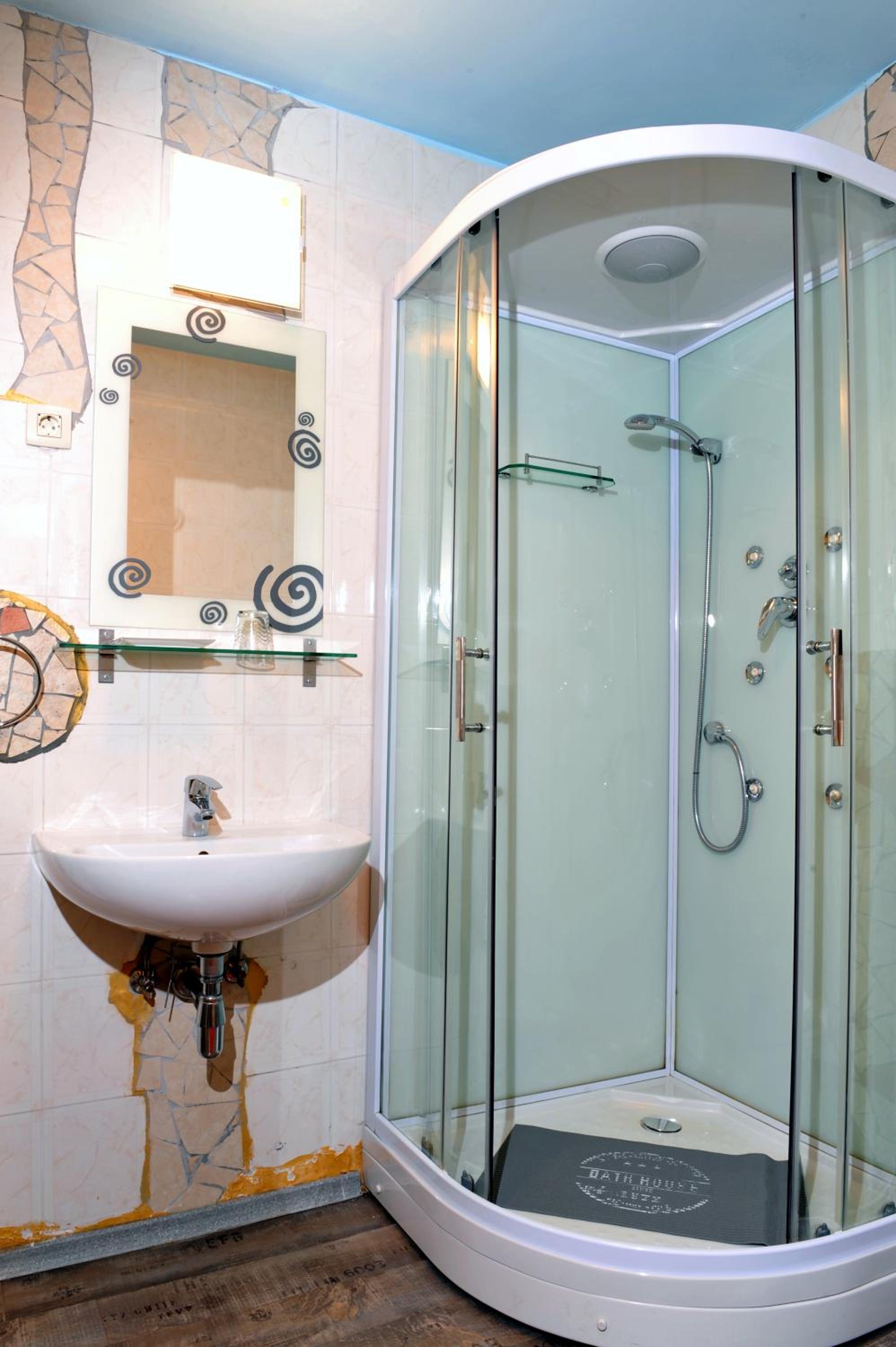 Classic Quadruple Room - Photo 3