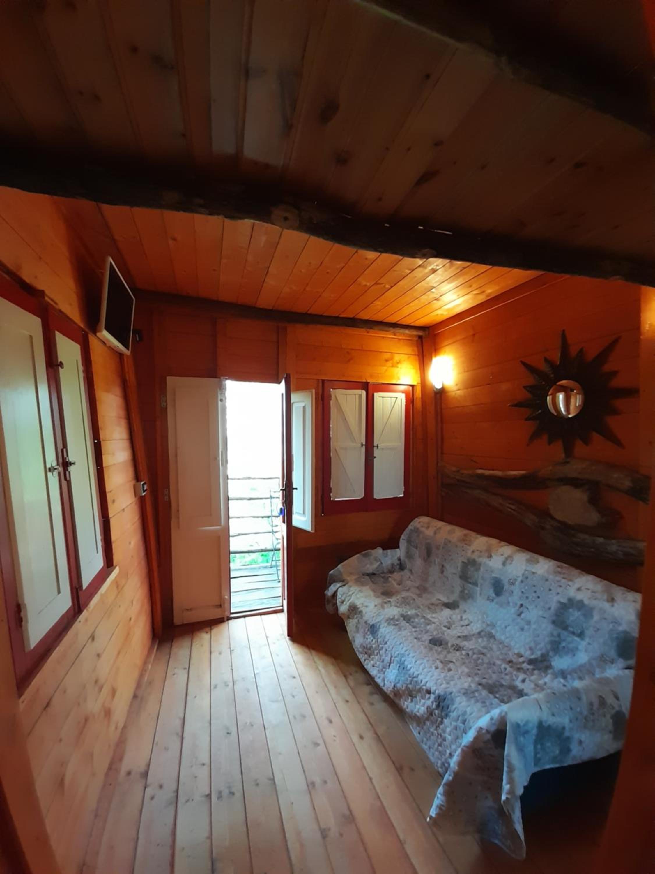 Double Room with Private Bathroom - Photo 5