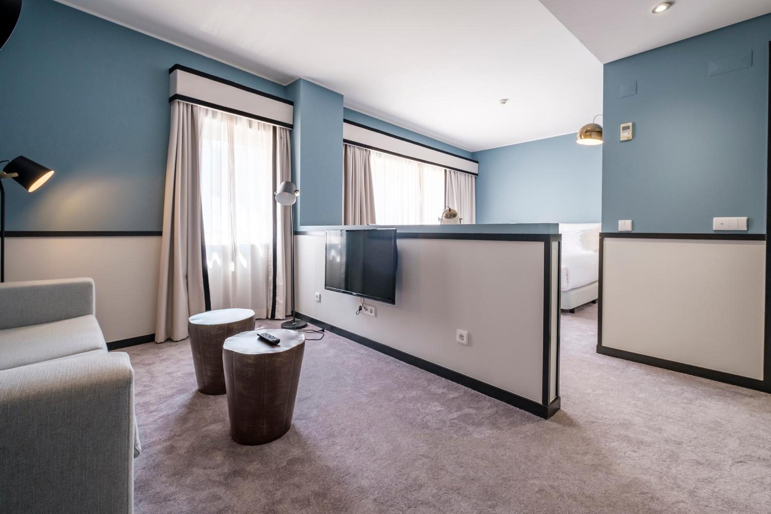 Suite - Photo 2