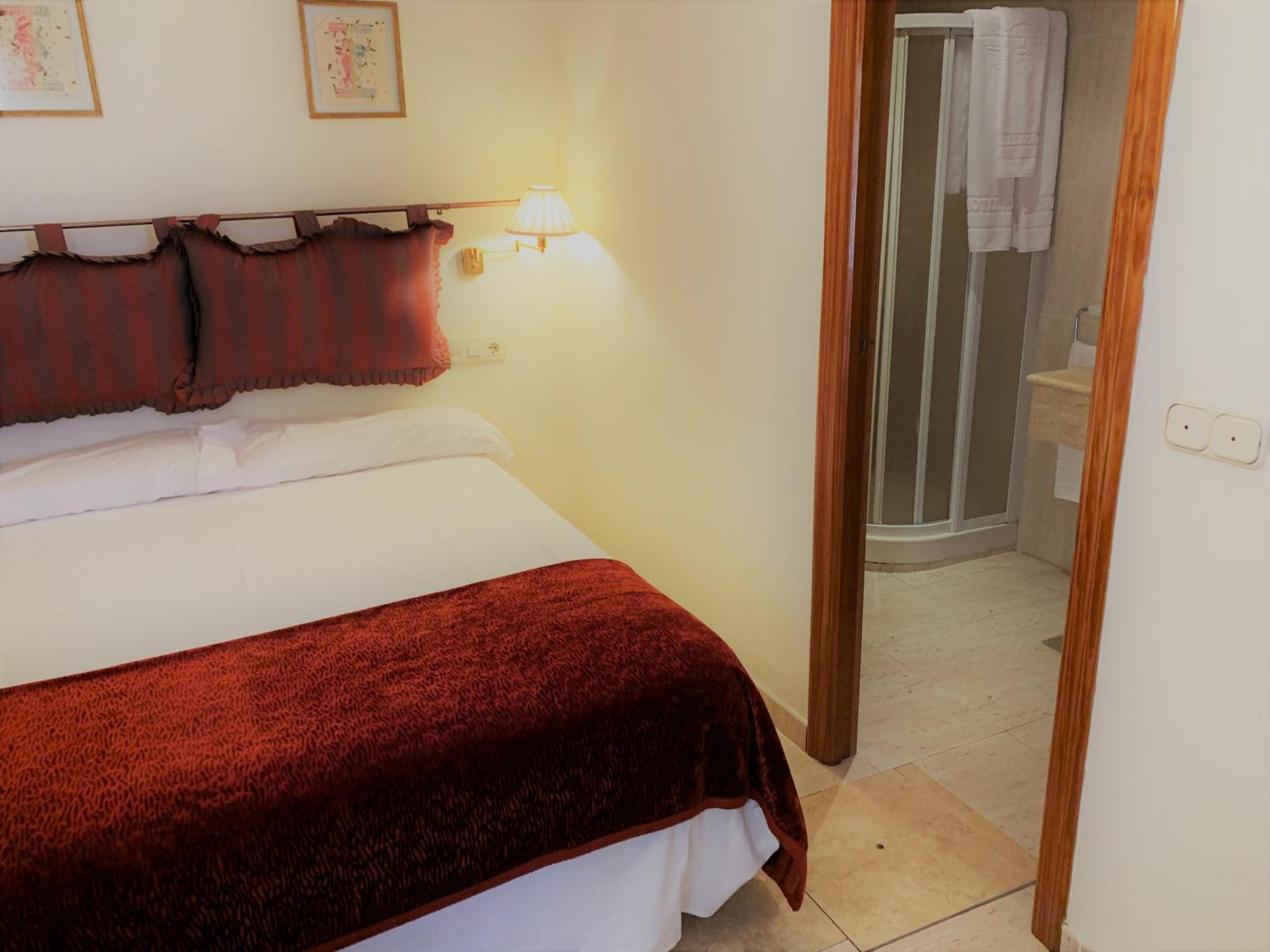 Single Room with Sea Views photo 3