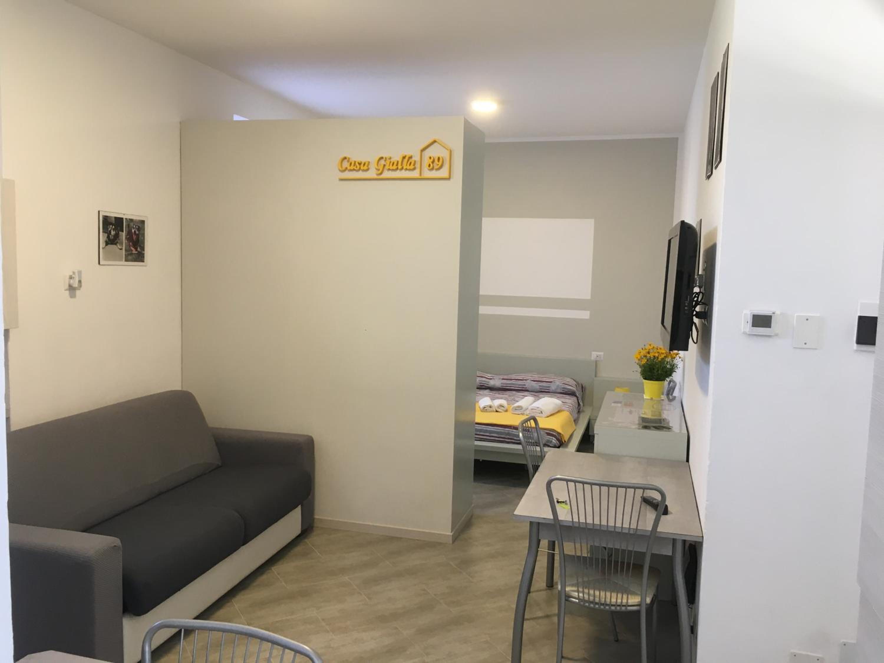 One-Bedroom Apartment