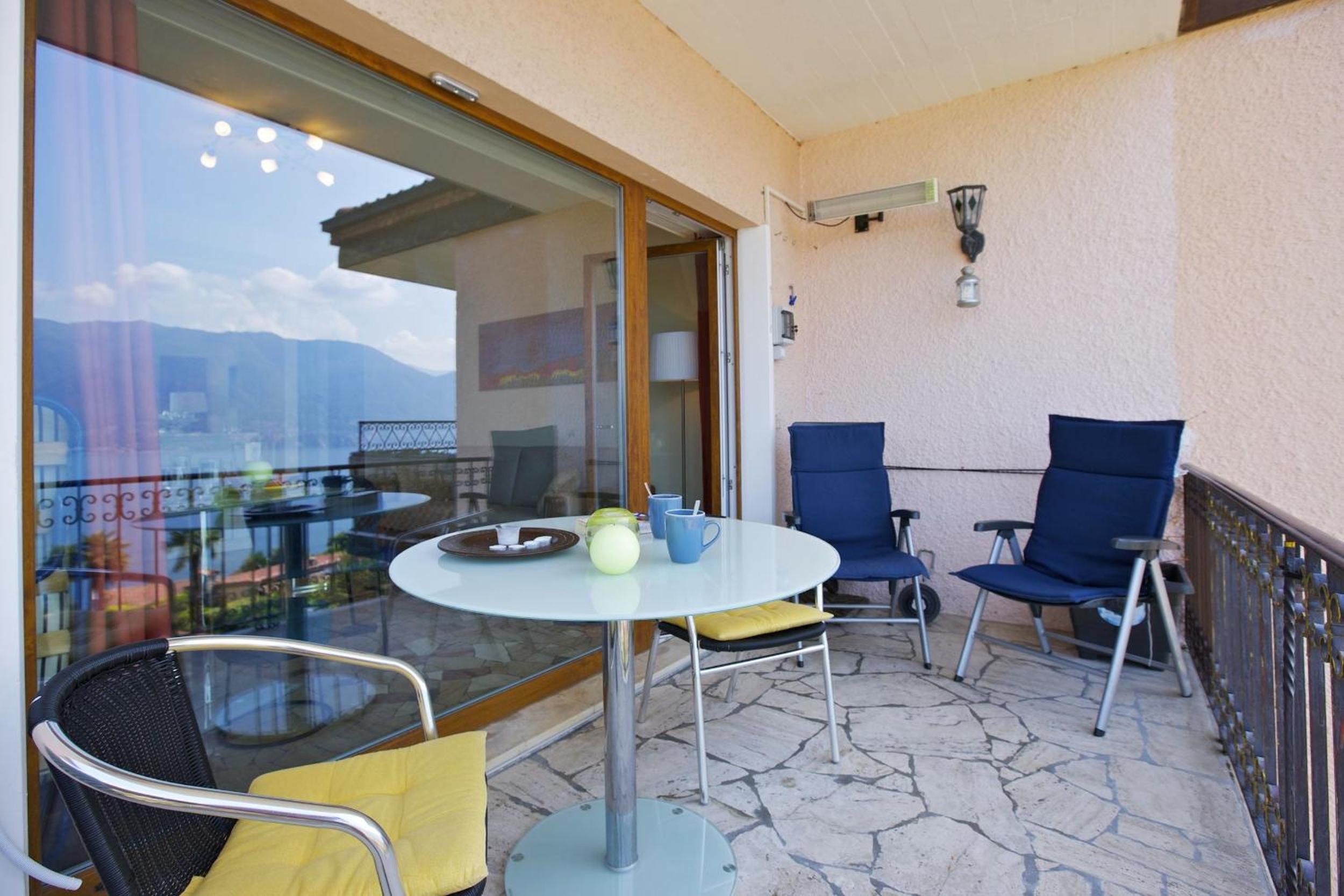 Apartment mit Balkon photo 2