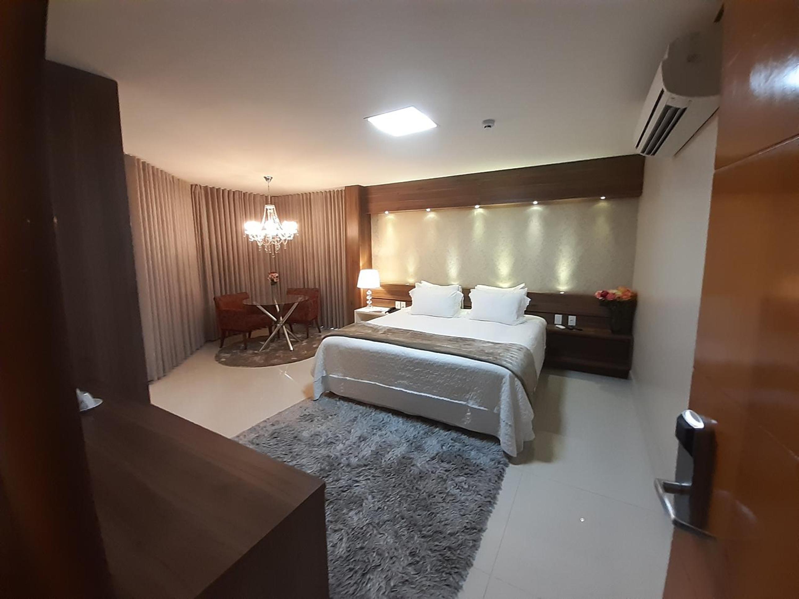 King Suite with Spa Bath photo 1