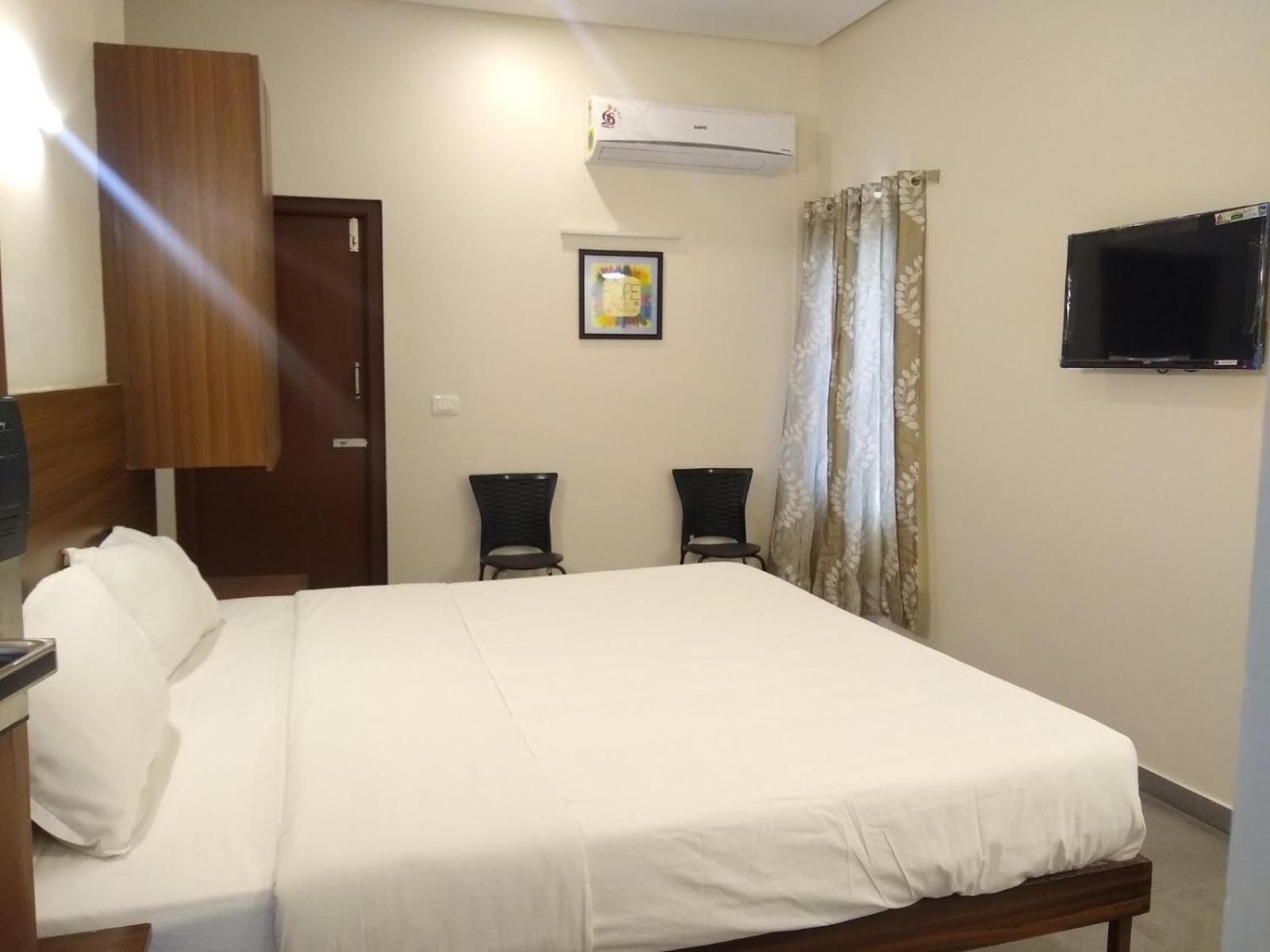 Deluxe Double Room with Balcony