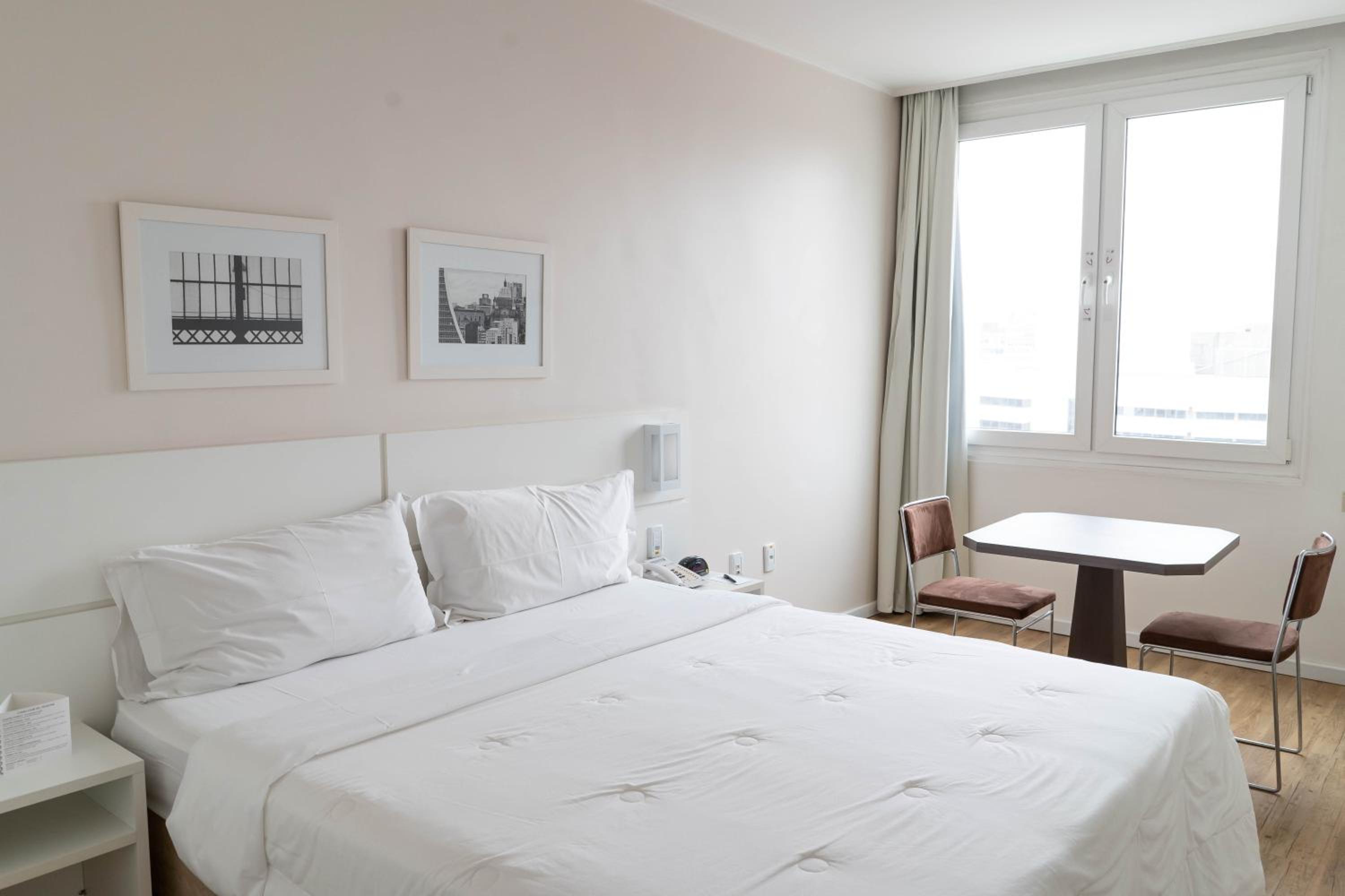 Standard Double Room with Double Bed - Photo 4