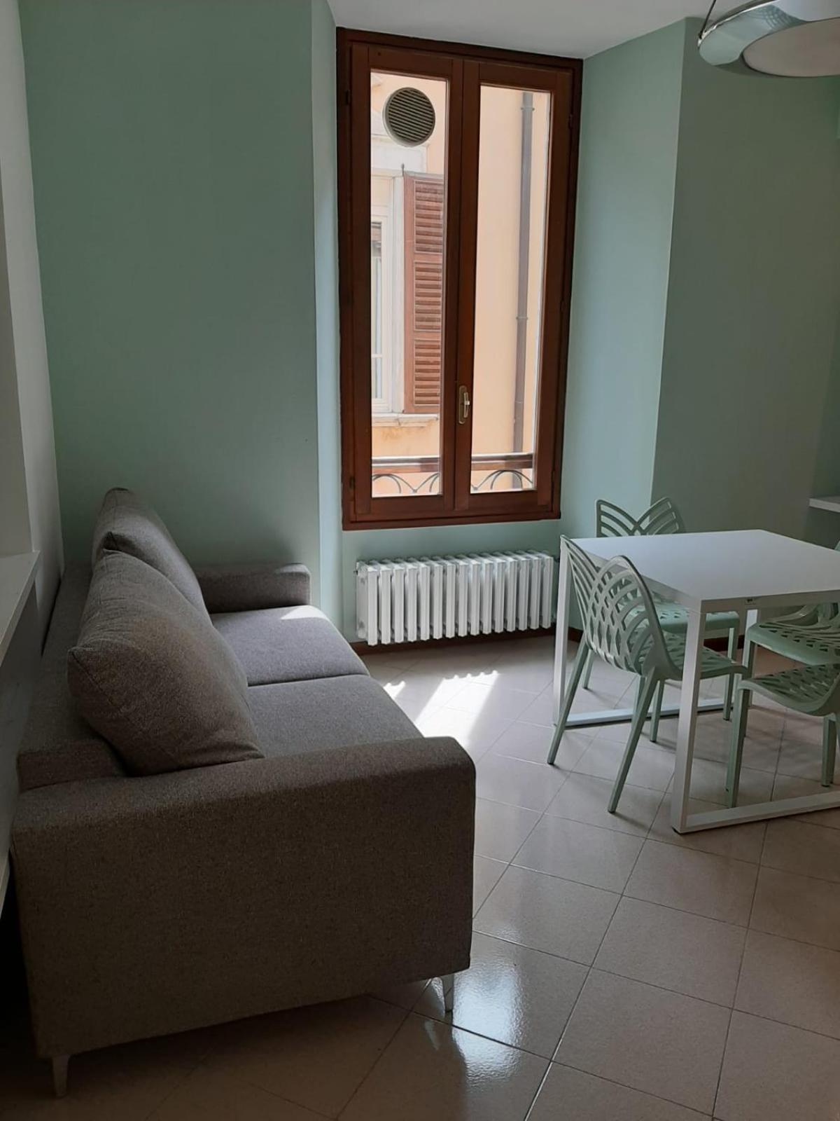 One-Bedroom Apartment - Separate Building photo 3