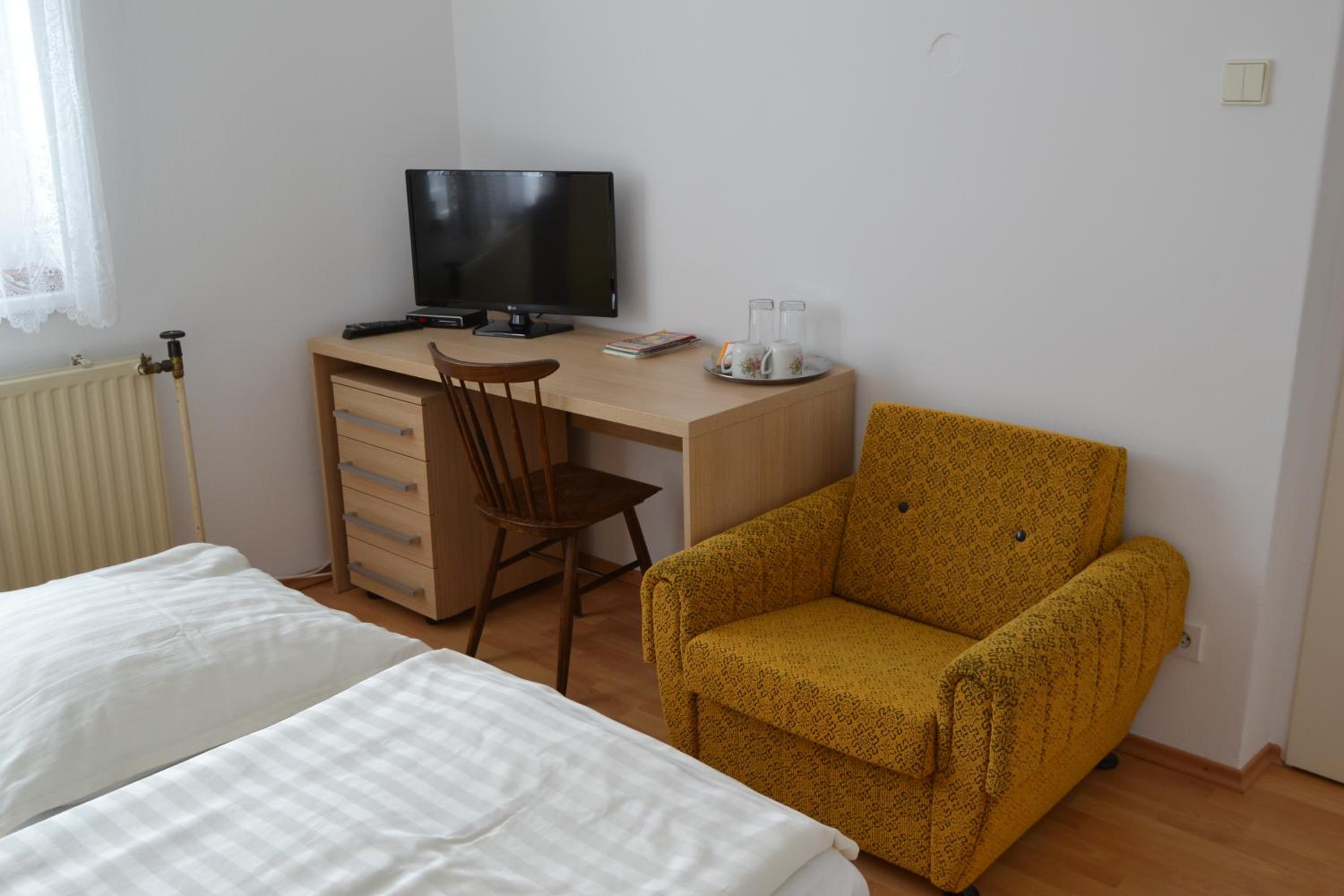 Double or Twin Room photo 2