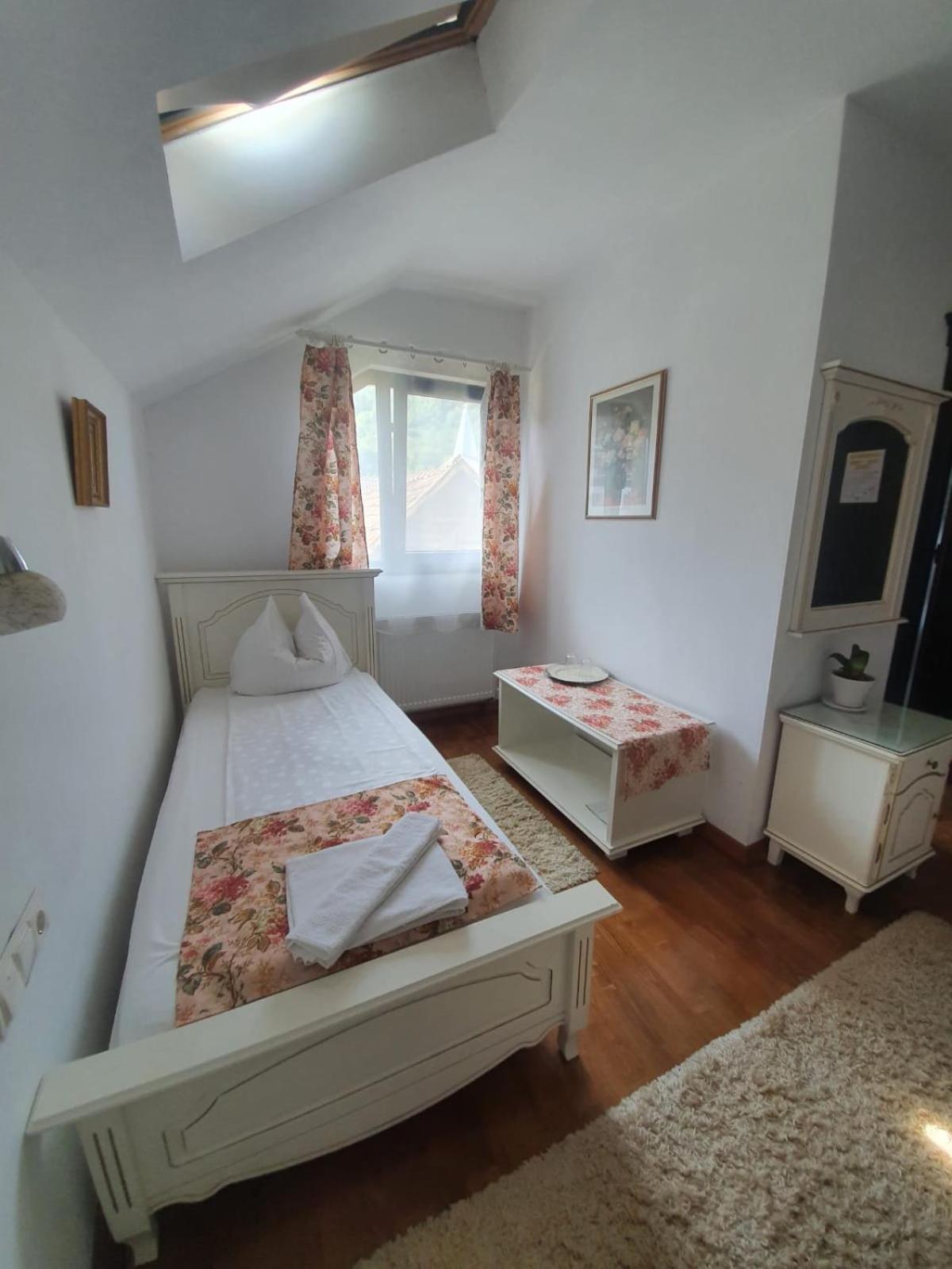 Twin Room photo 3