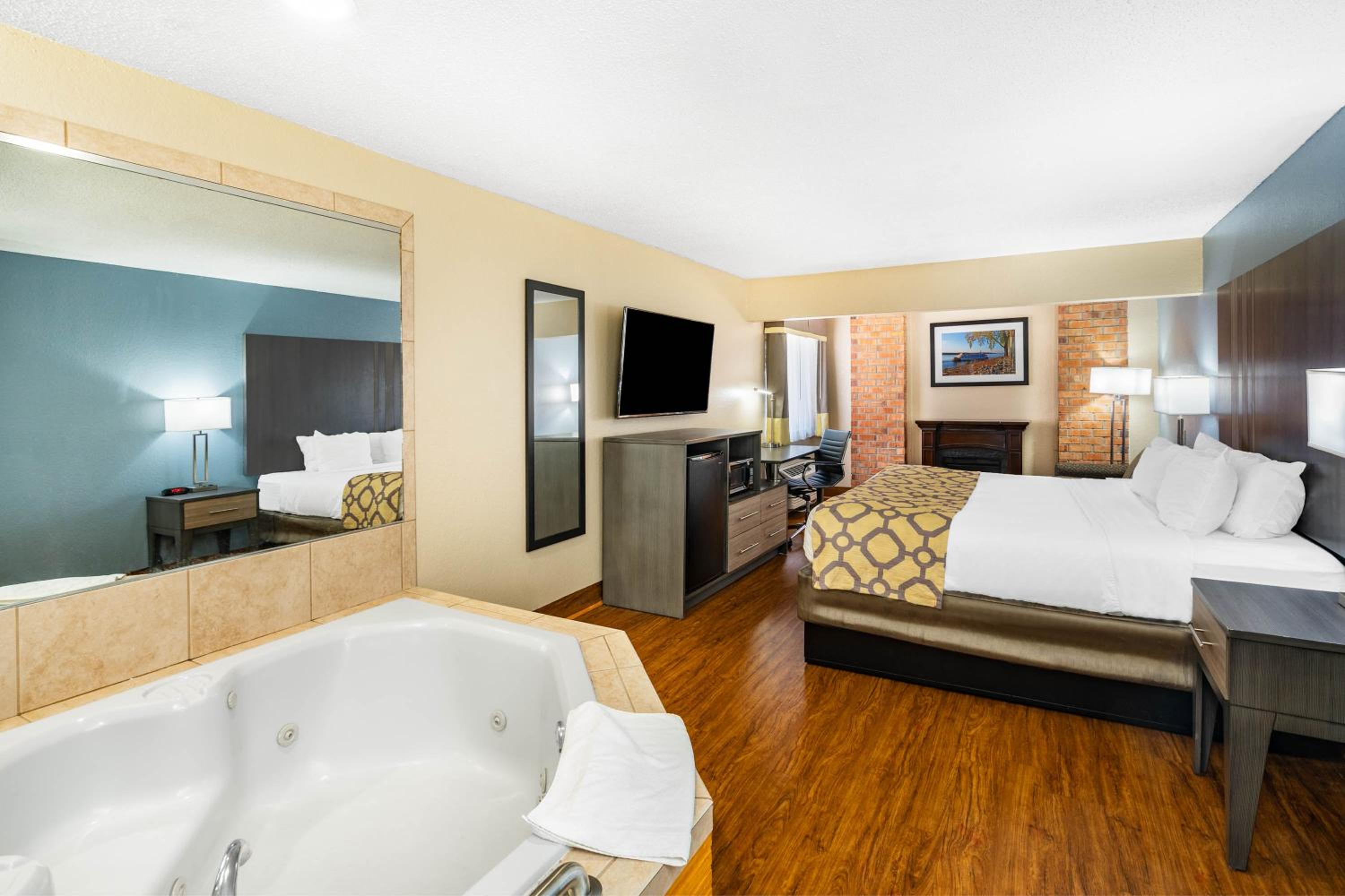 Deluxe King Studio Suite - Non-Smoking - Photo 2