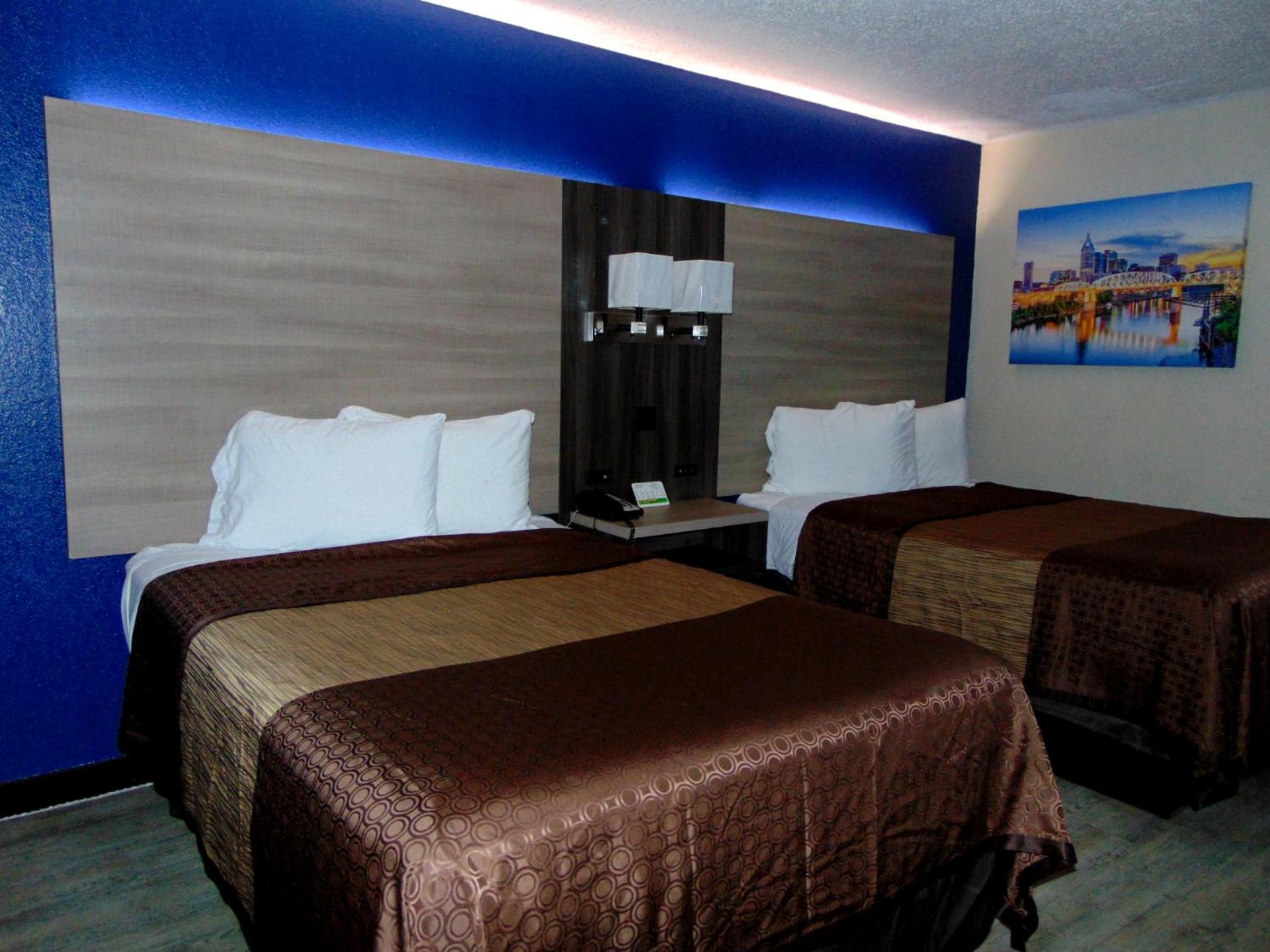 Double Room with Two Double Beds - Non-Smoking - Photo 3