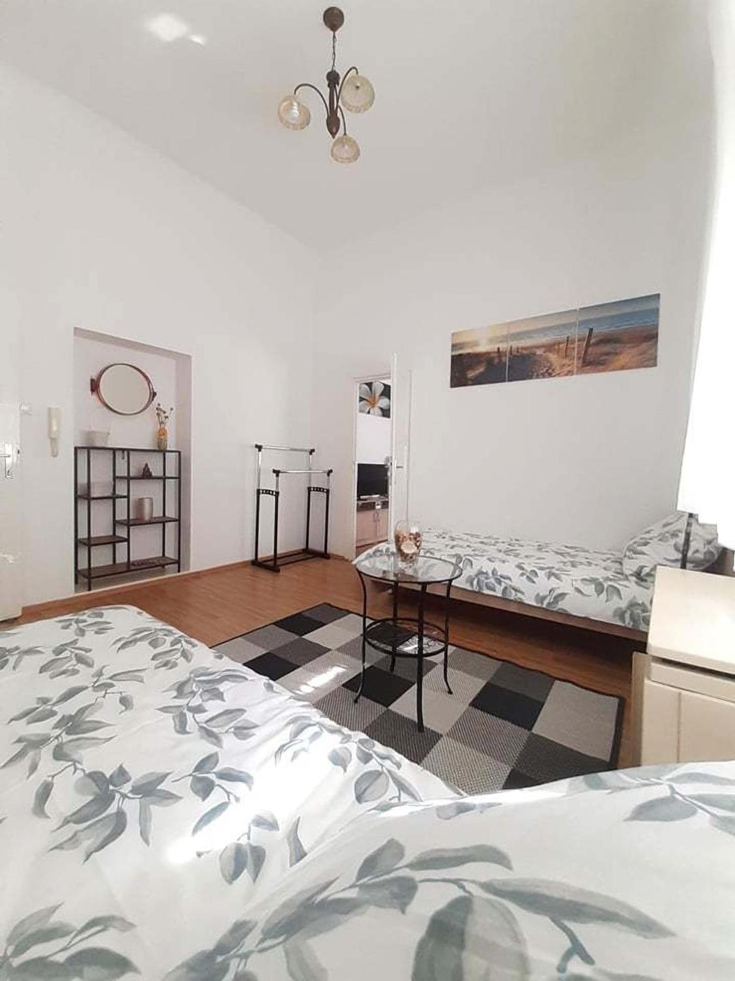 Apartment - Photo 17