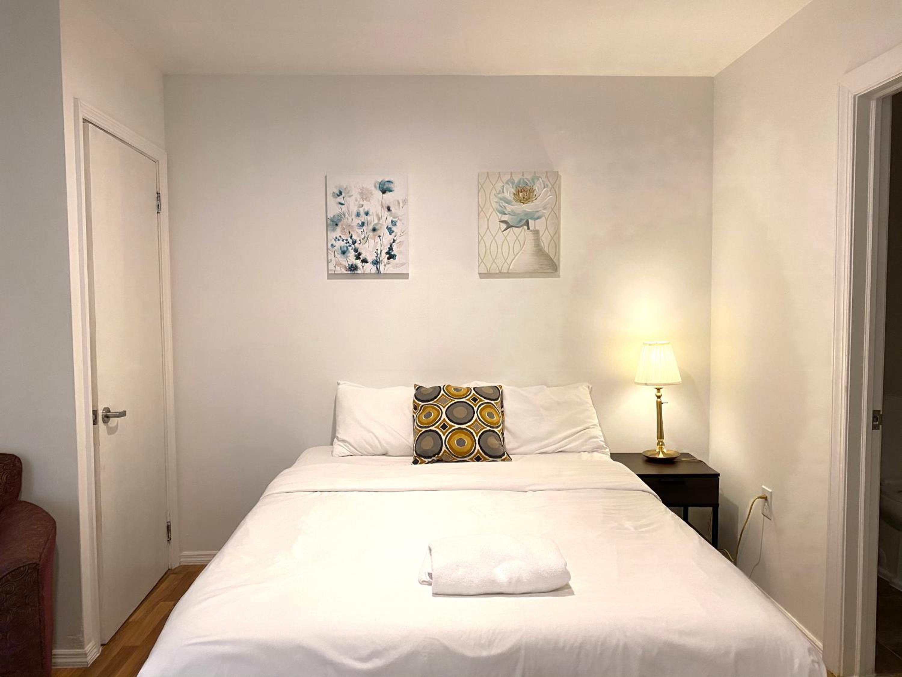 Standard Queen Room - Photo 2