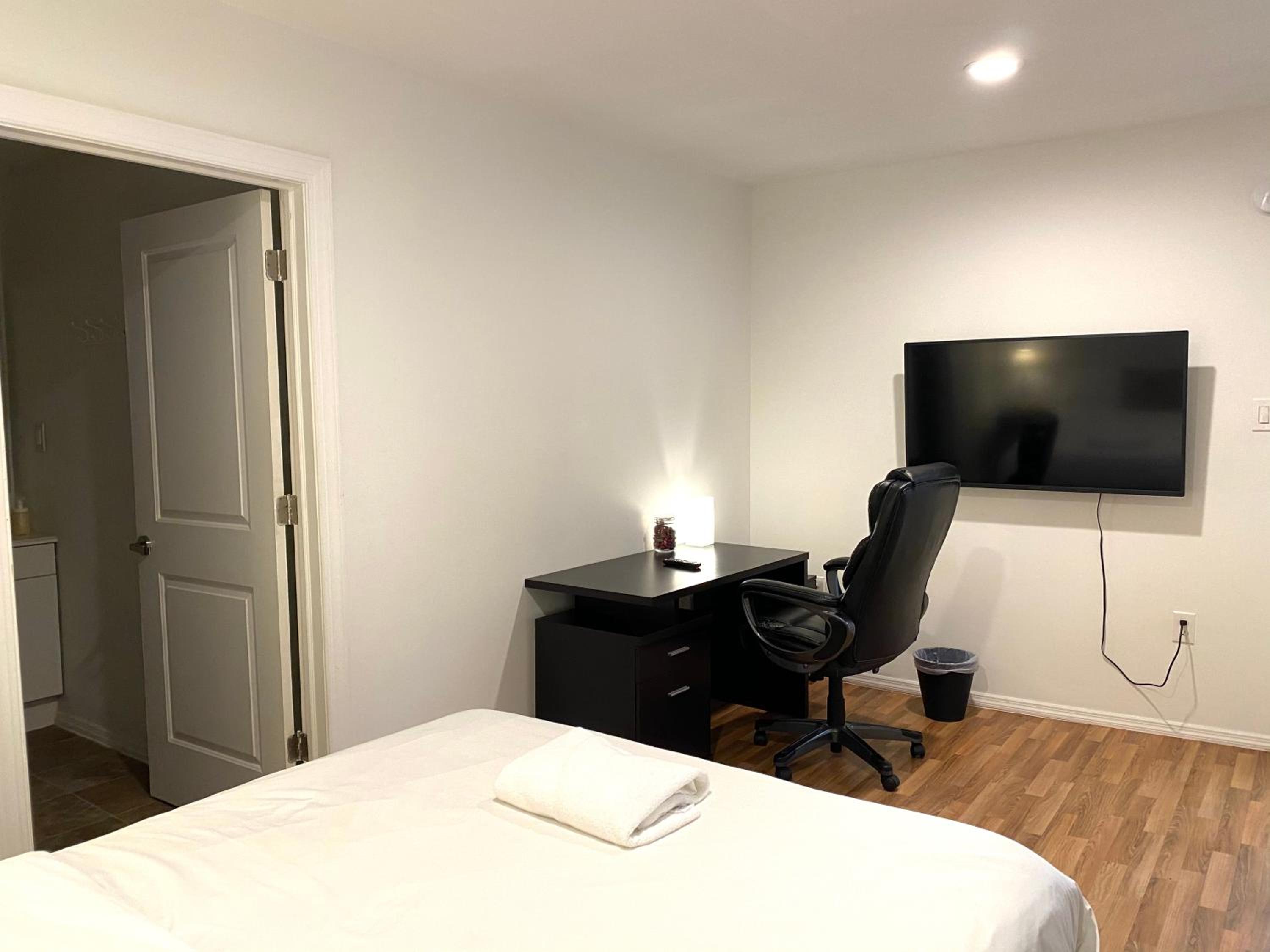 Standard Queen Room - Photo 3