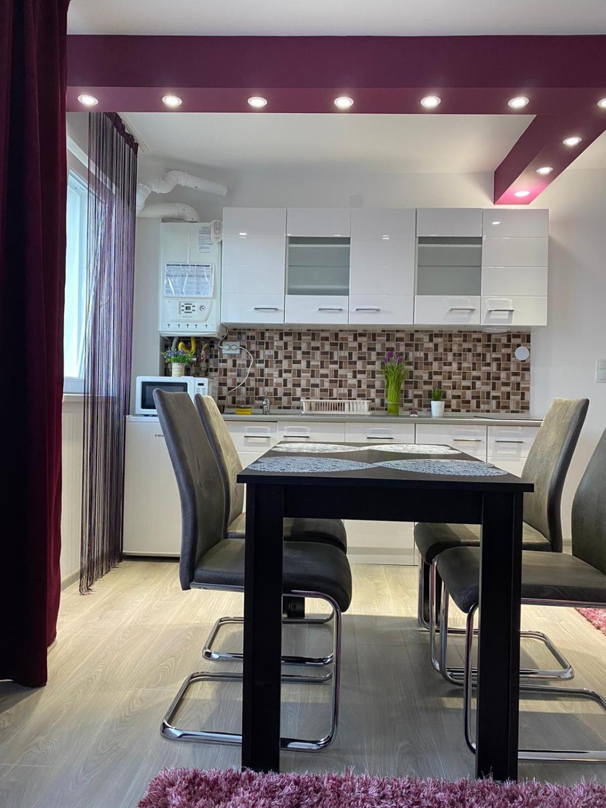 One-Bedroom Apartment - Photo 26