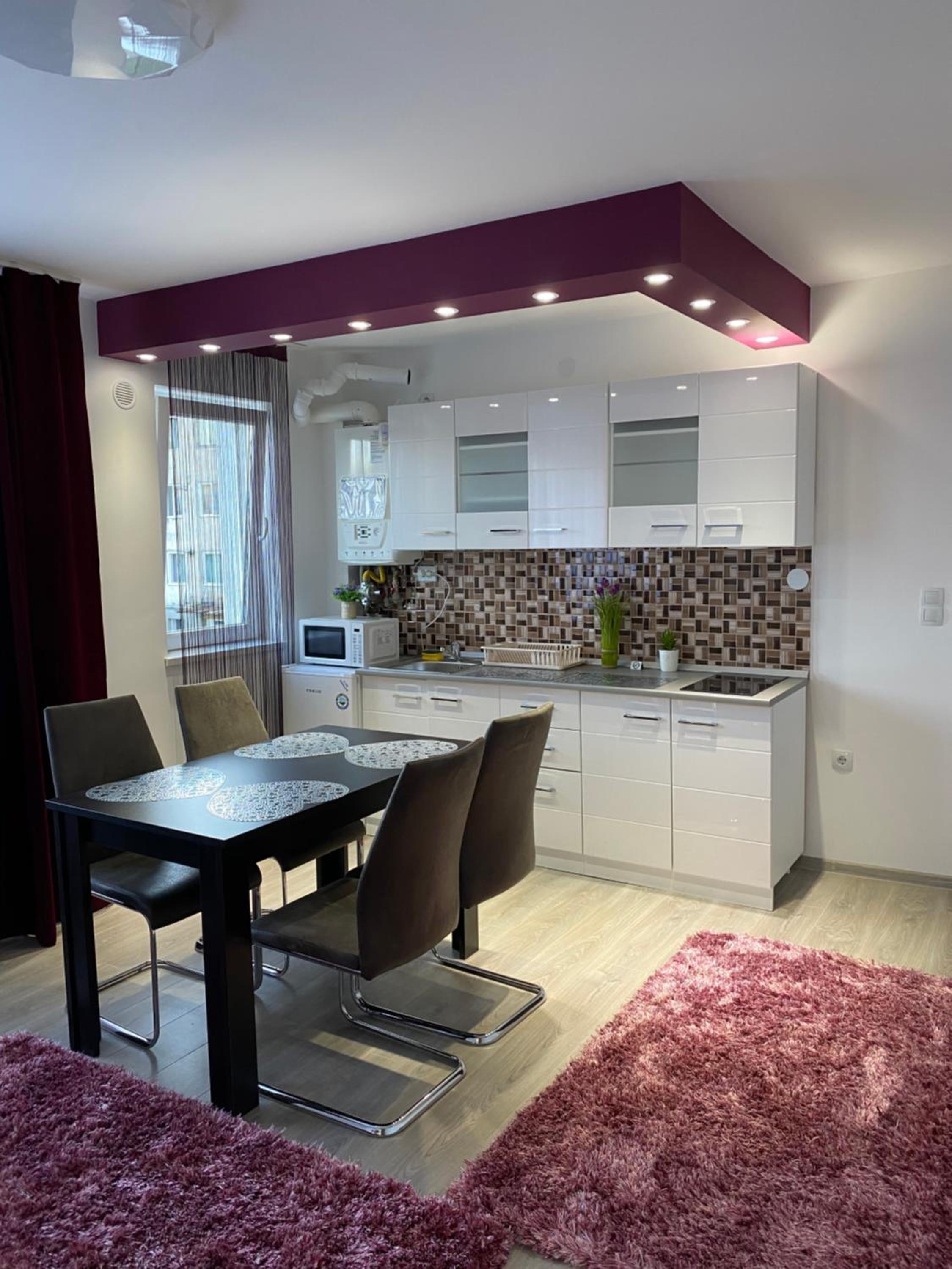 One-Bedroom Apartment - Photo 5