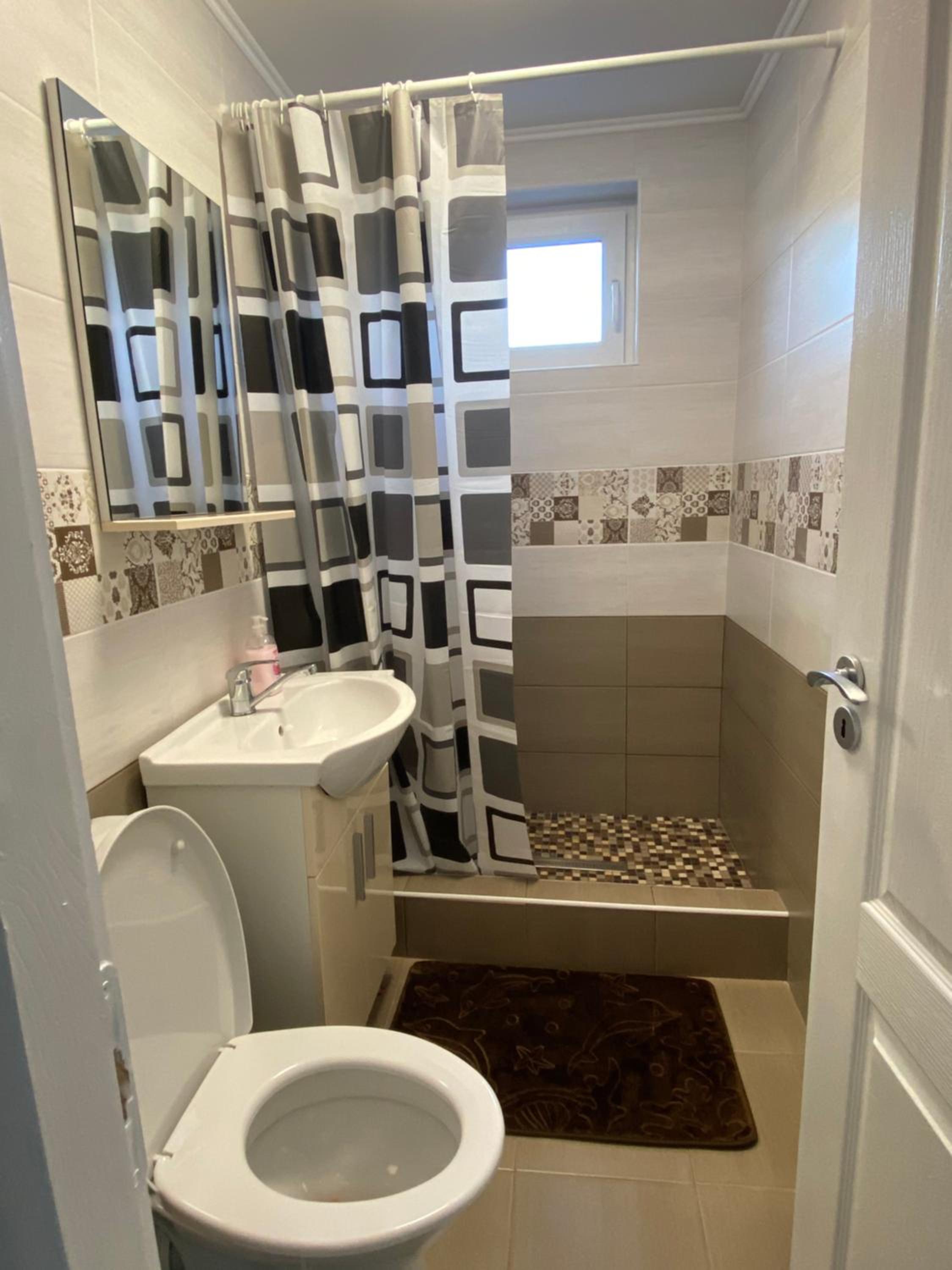 One-Bedroom Apartment - Photo 27