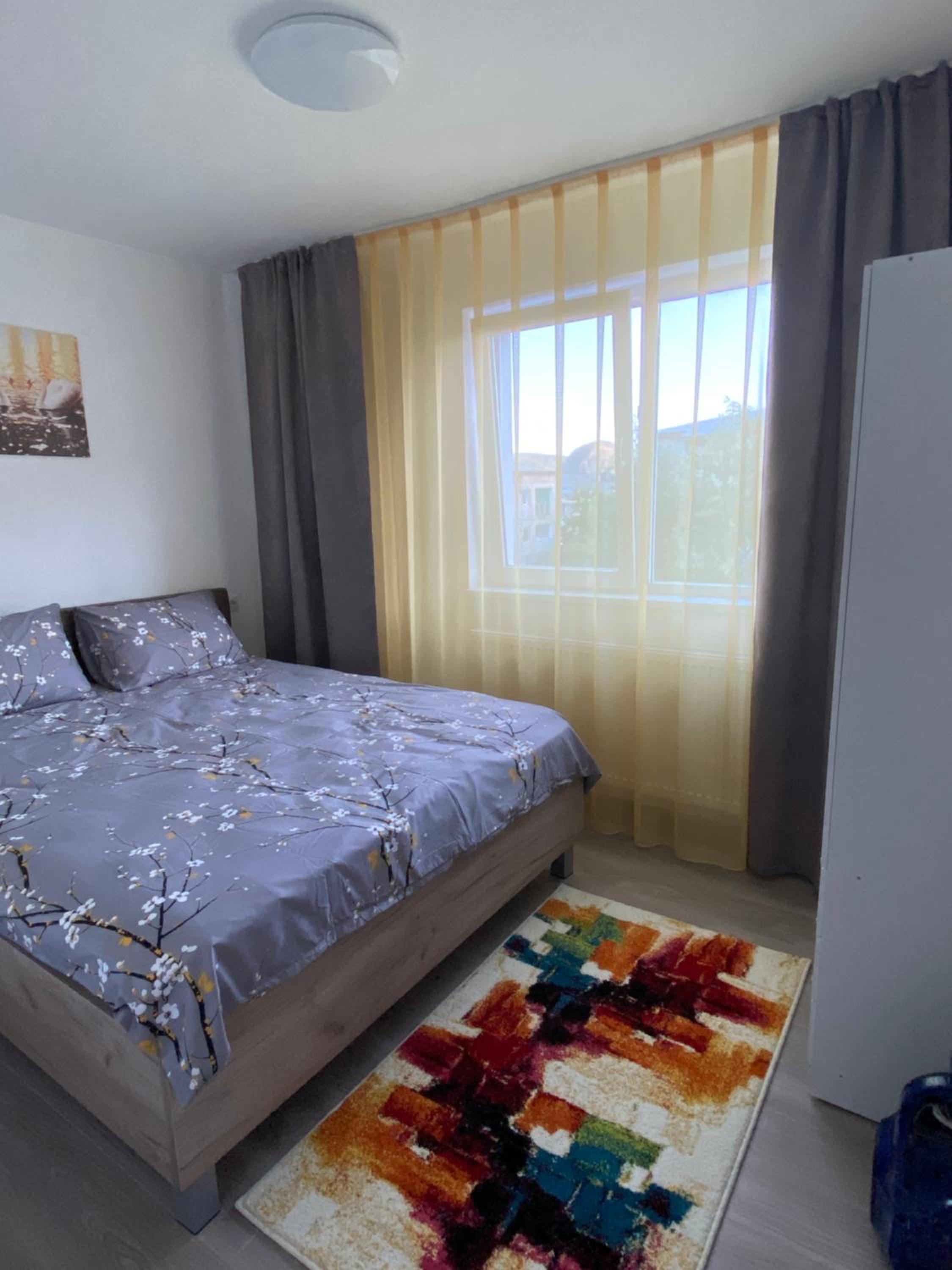 One-Bedroom Apartment - Photo 28
