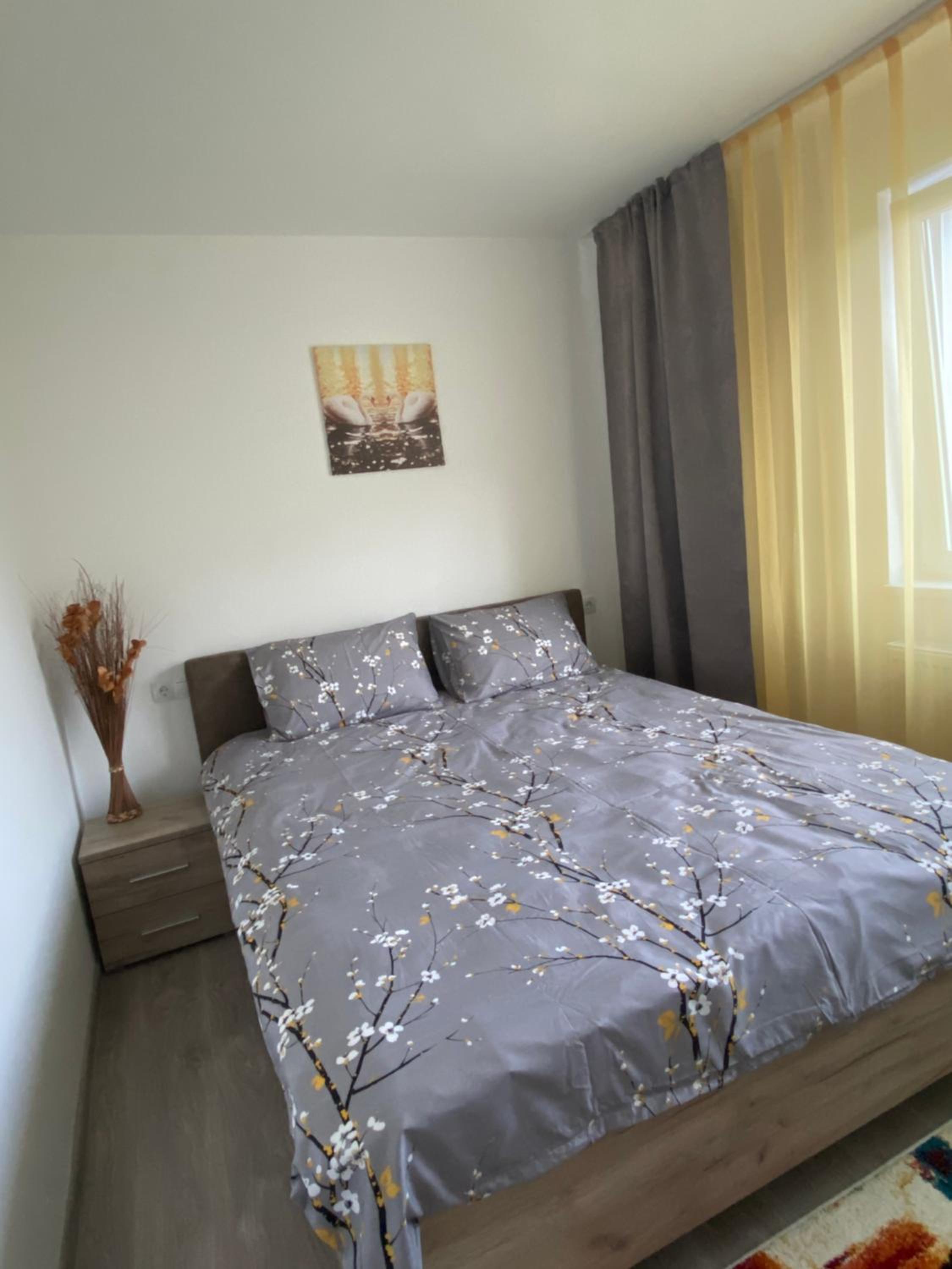 One-Bedroom Apartment - Photo 30
