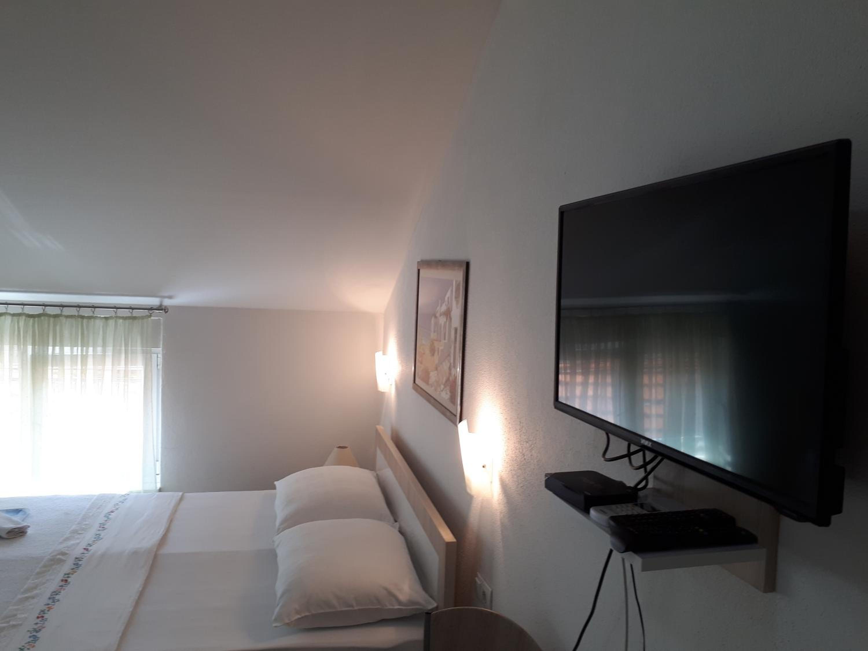 Deluxe Apartment photo 3