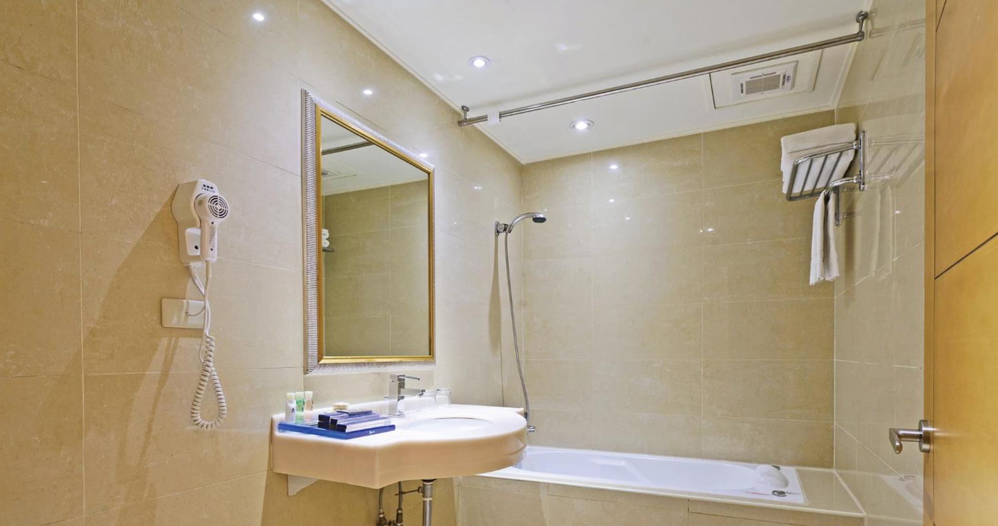 Family Room with Bath photo 2