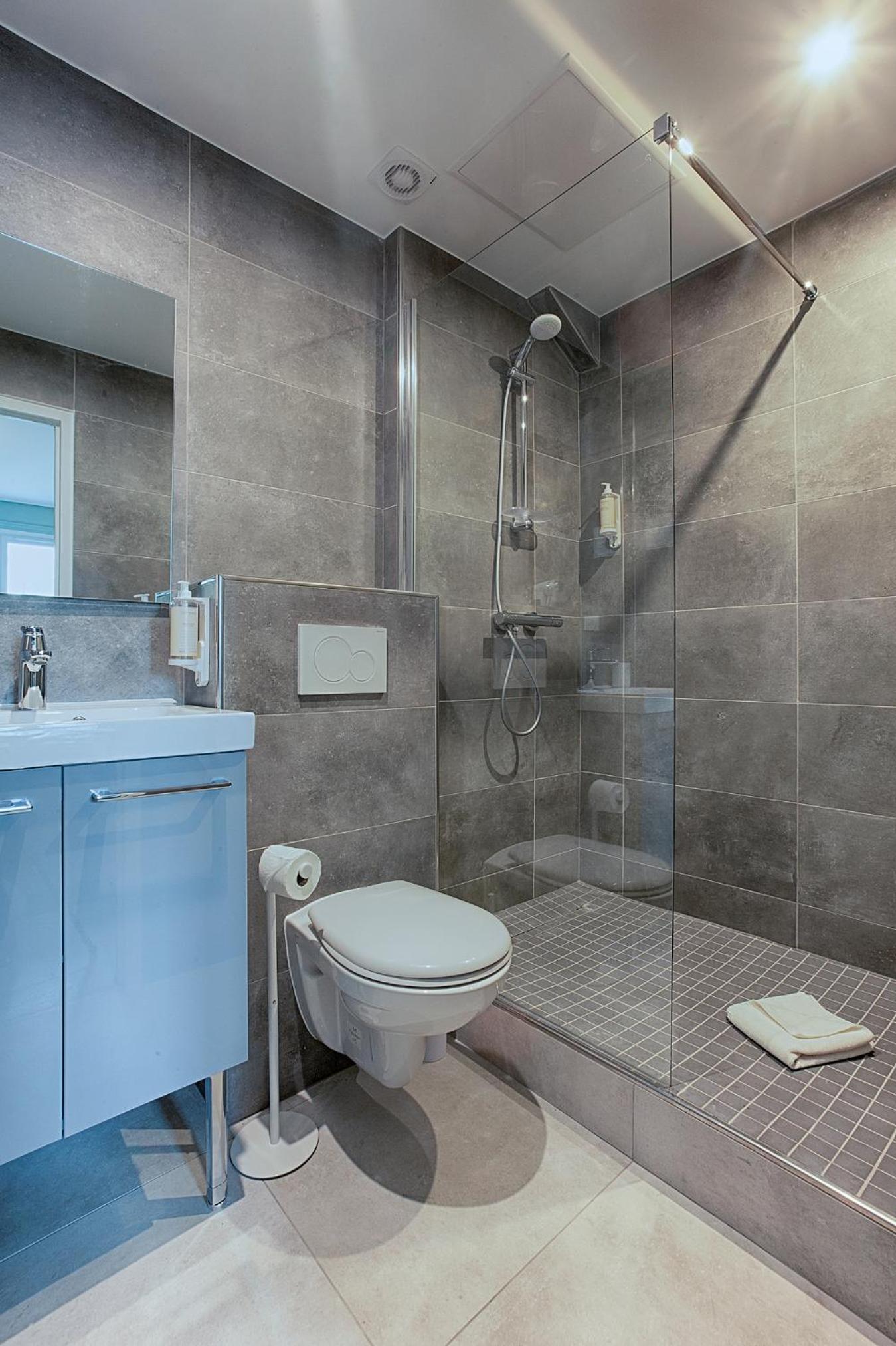 Deluxe Triple Room photo 2