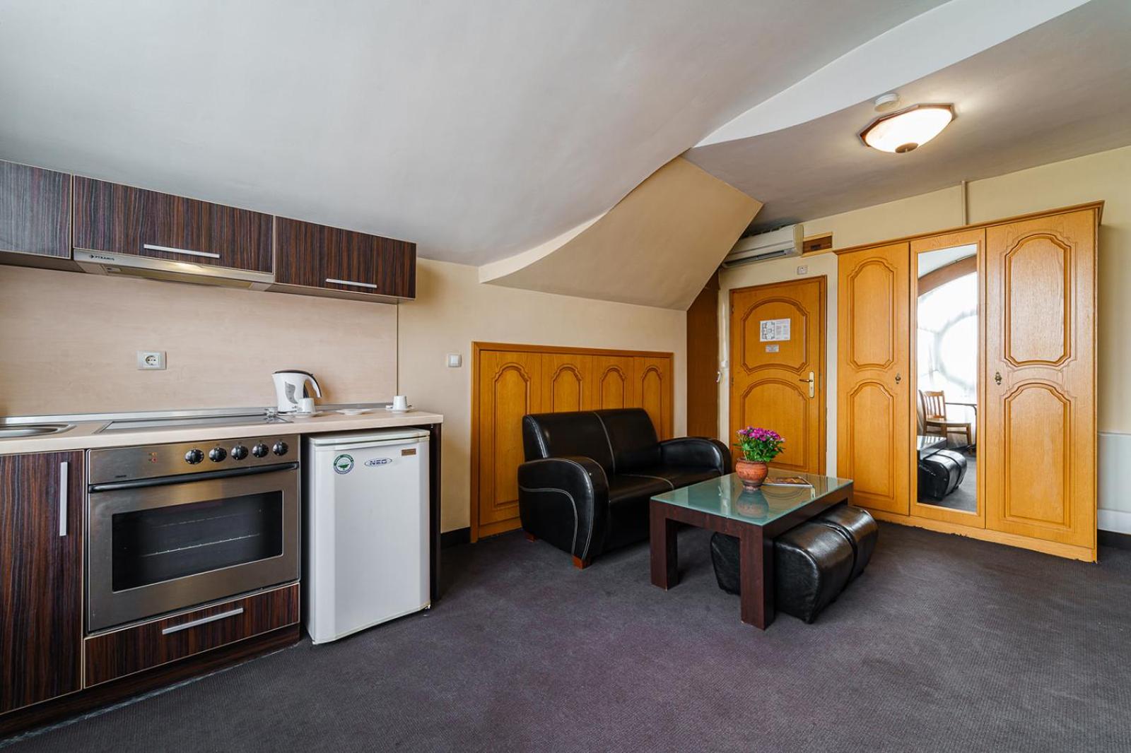 Double or Twin Room - Photo 8