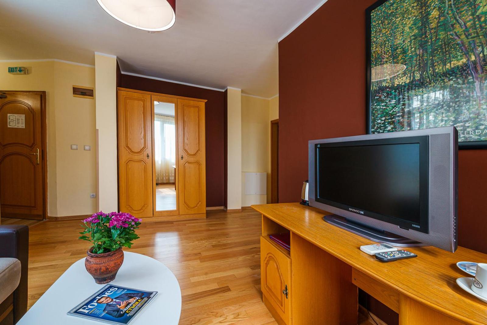 Double or Twin Room - Photo 15