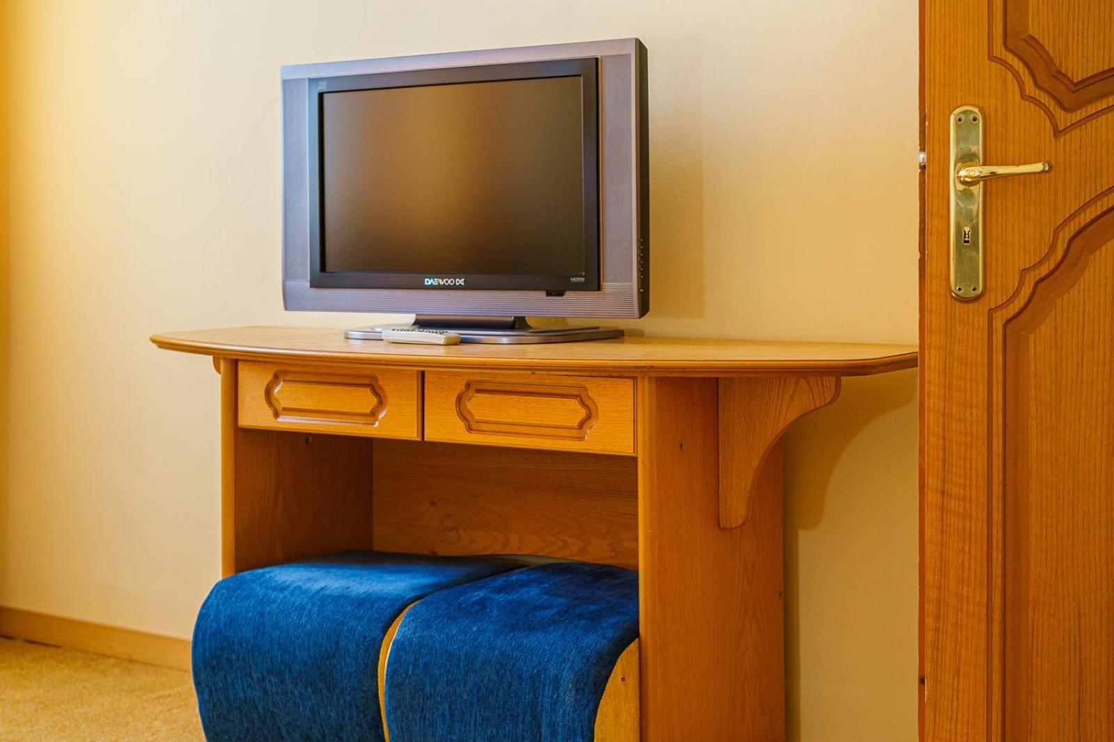 Double or Twin Room - Photo 35